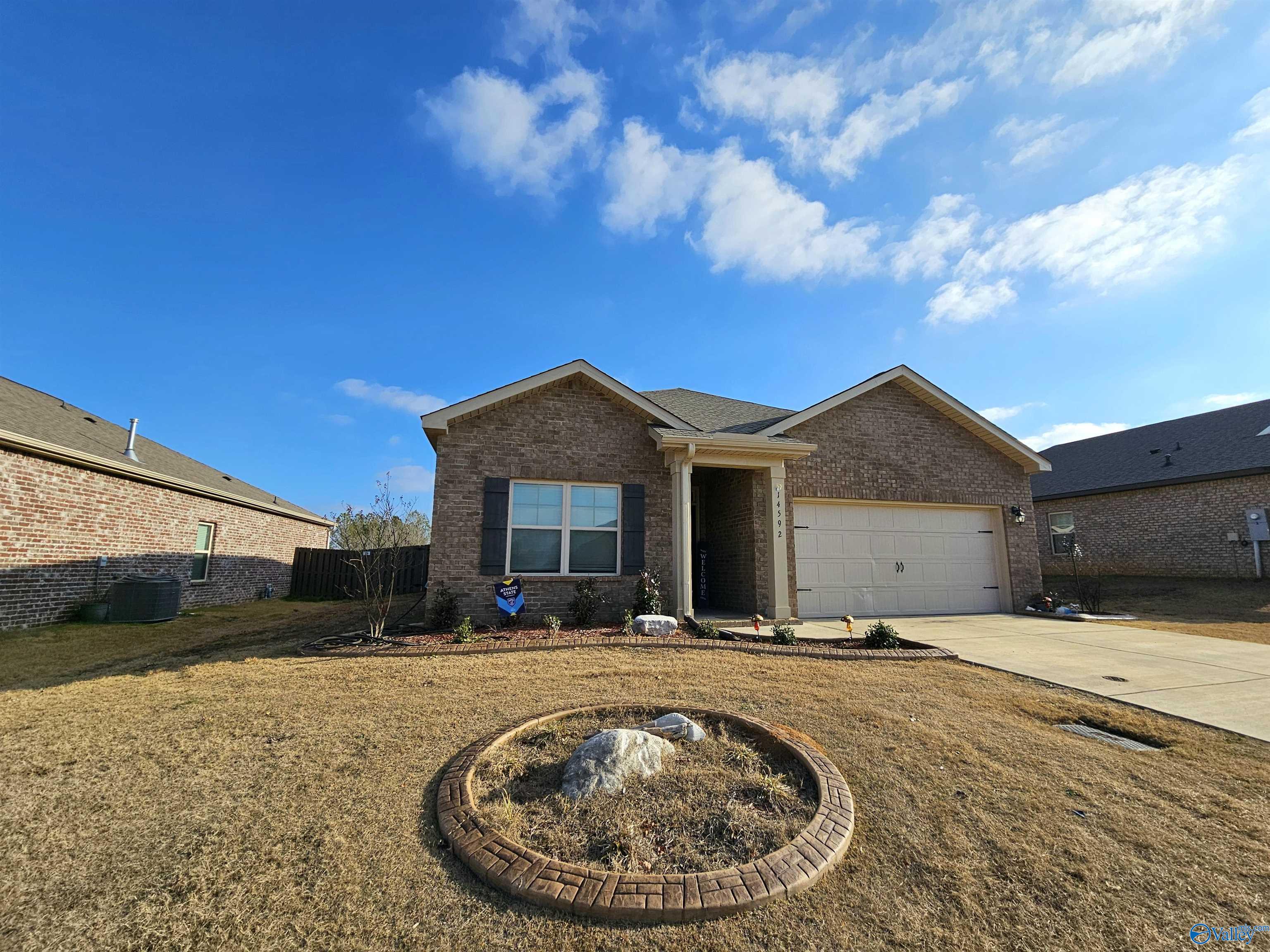 14592 London Lane