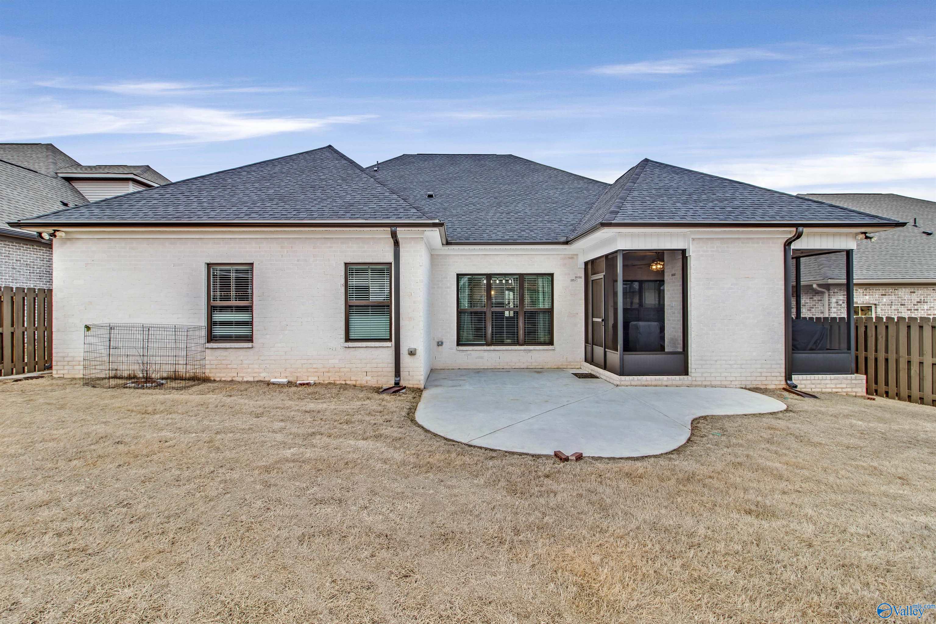 9 Thicket Grove Circle SW
