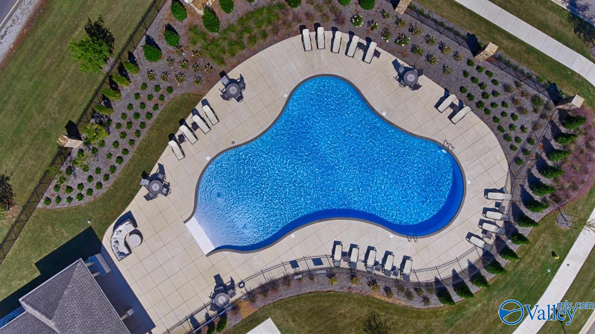 6506 NW Jacaranda Drive