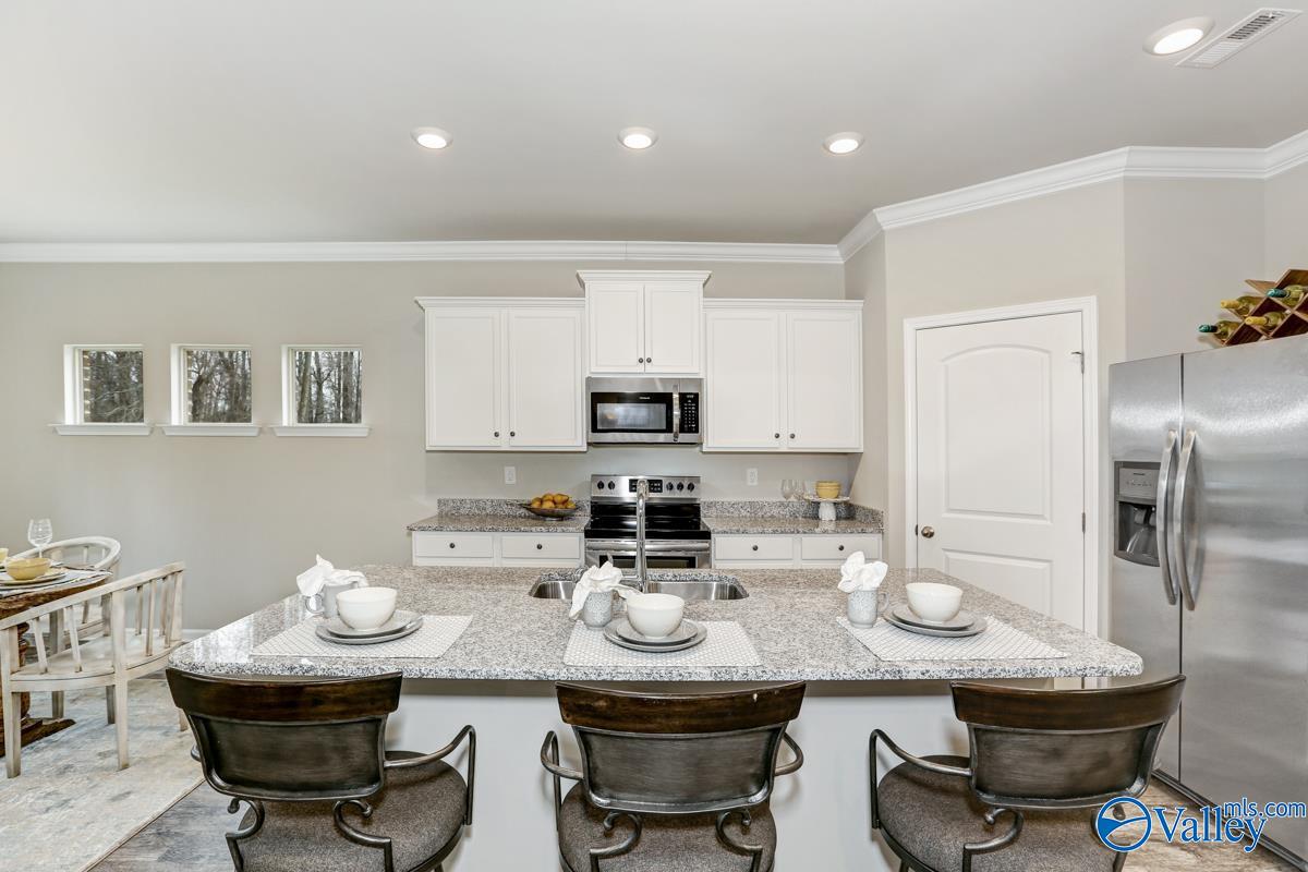 6506 NW Jacaranda Drive