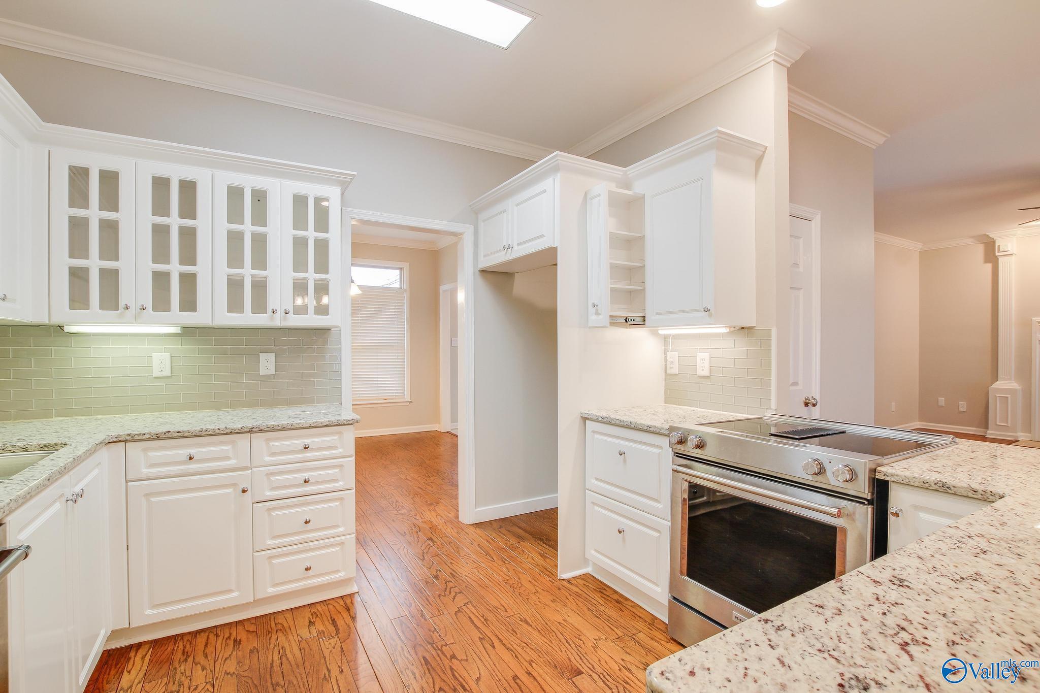 3306 Cedarhurst Drive SW