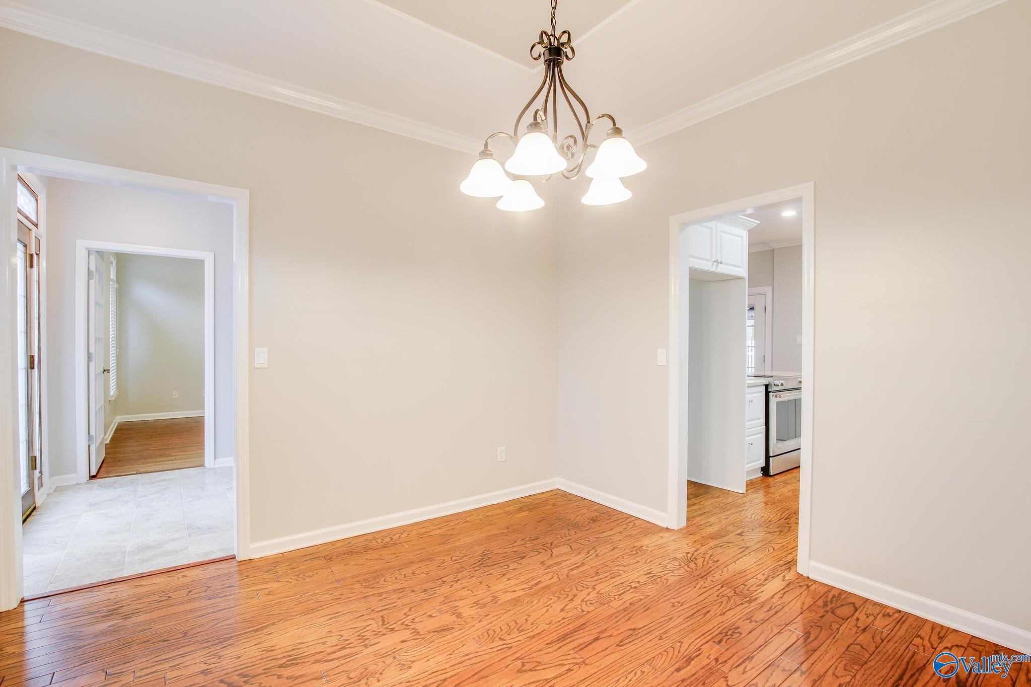 3306 Cedarhurst Drive SW