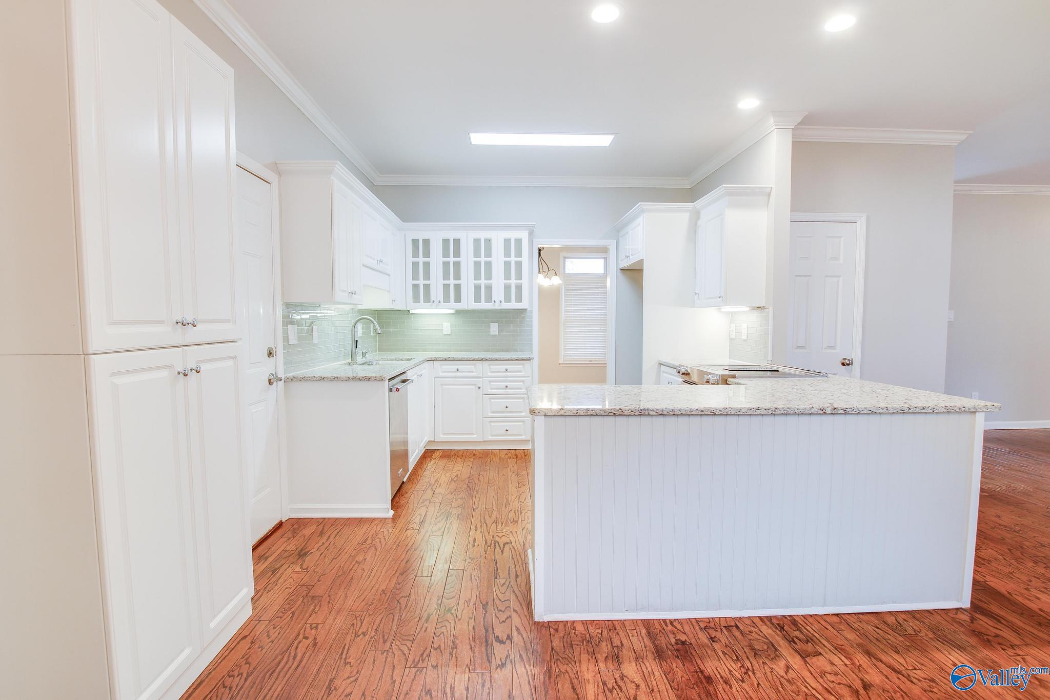 3306 Cedarhurst Drive SW