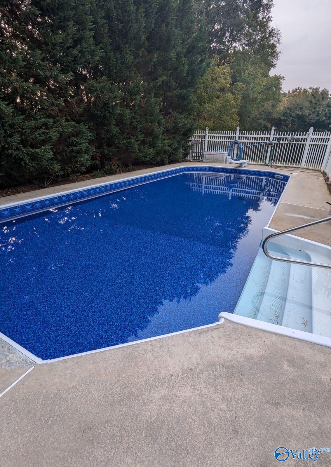 3306 Cedarhurst Drive SW