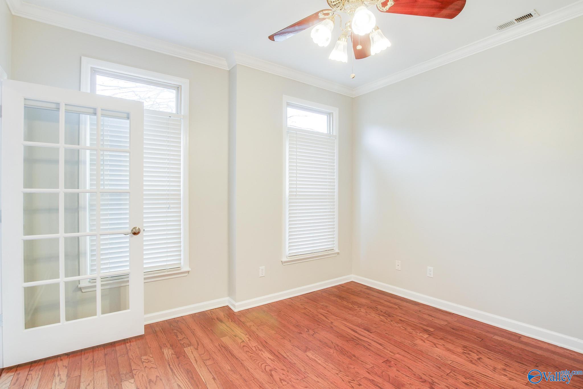 3306 Cedarhurst Drive SW