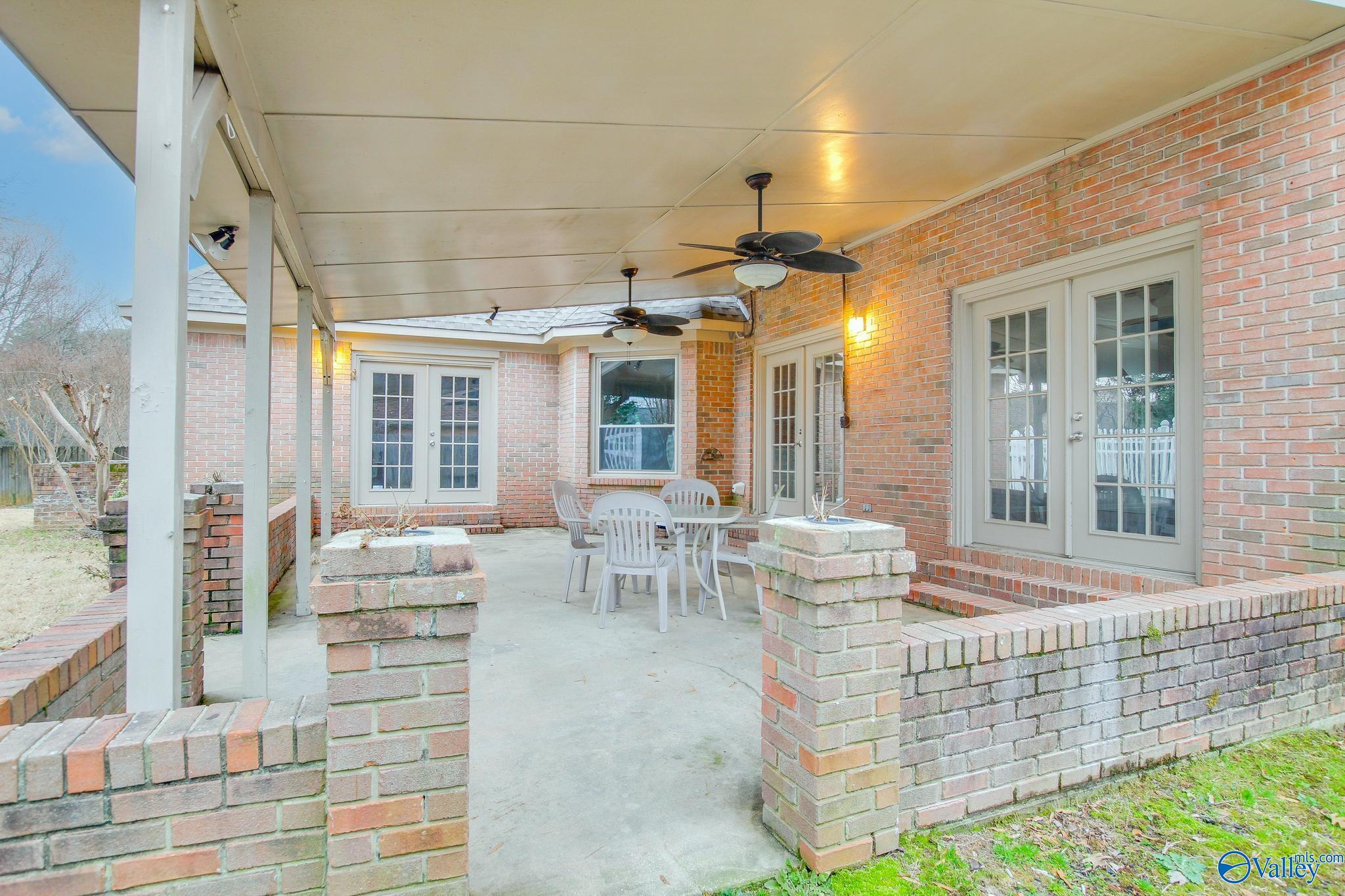 3306 Cedarhurst Drive SW