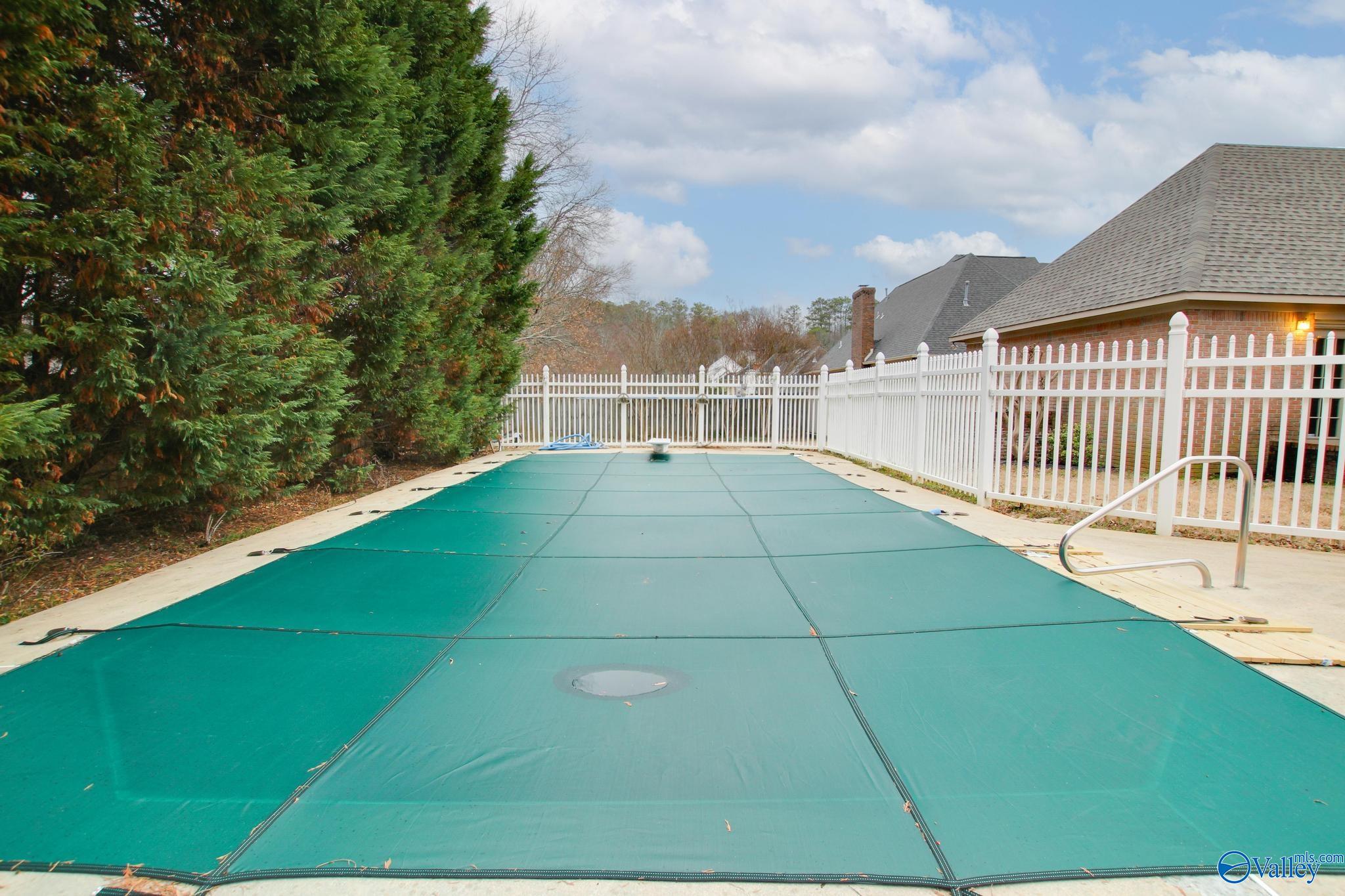 3306 Cedarhurst Drive SW