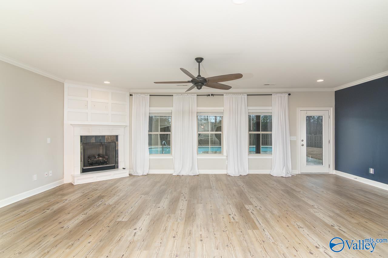 107 Starling Drive