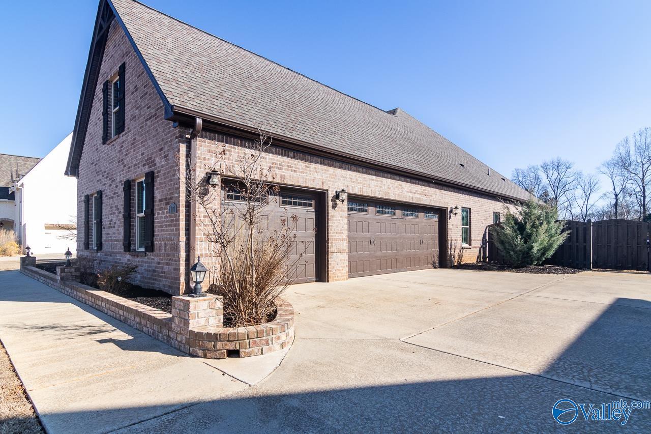 107 Starling Drive