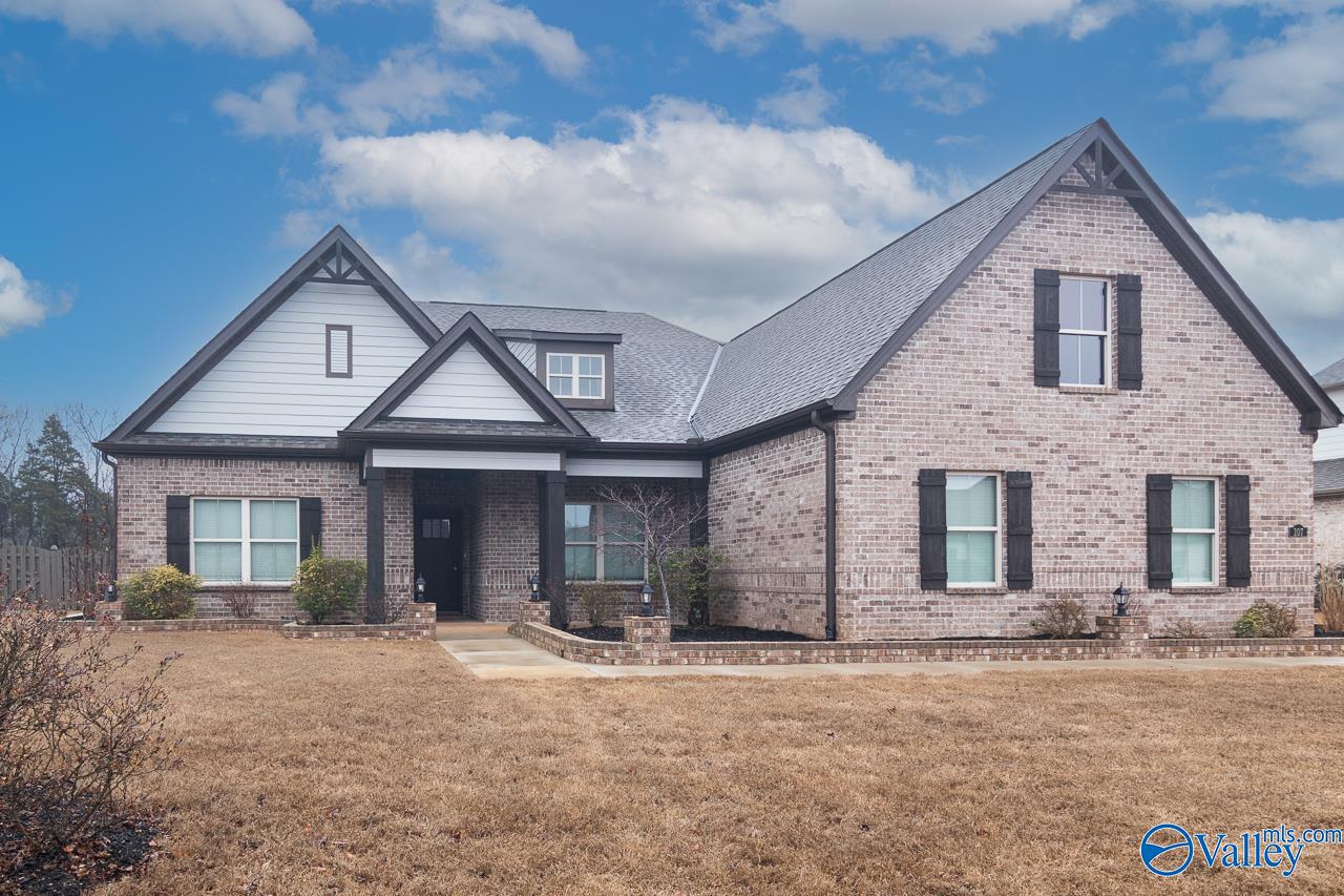 107 Starling Drive