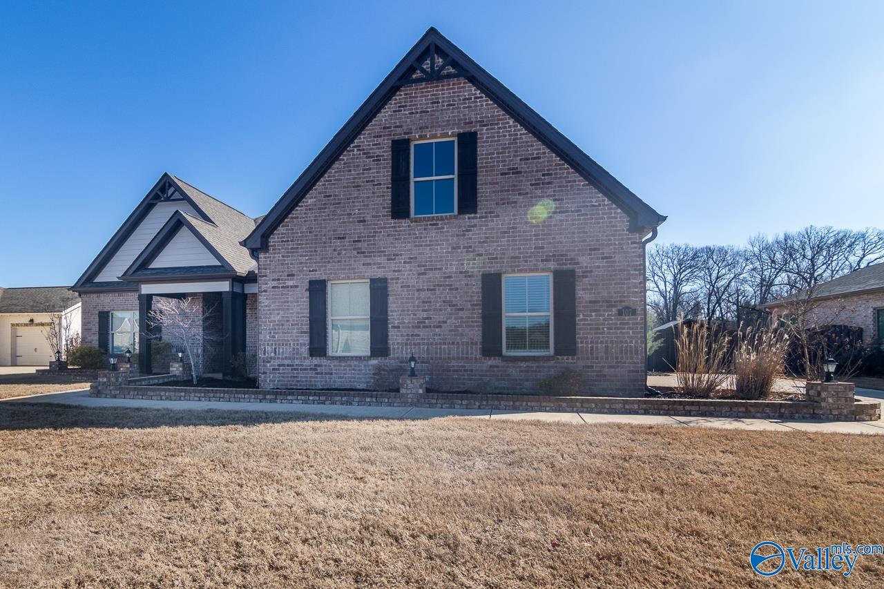 107 Starling Drive