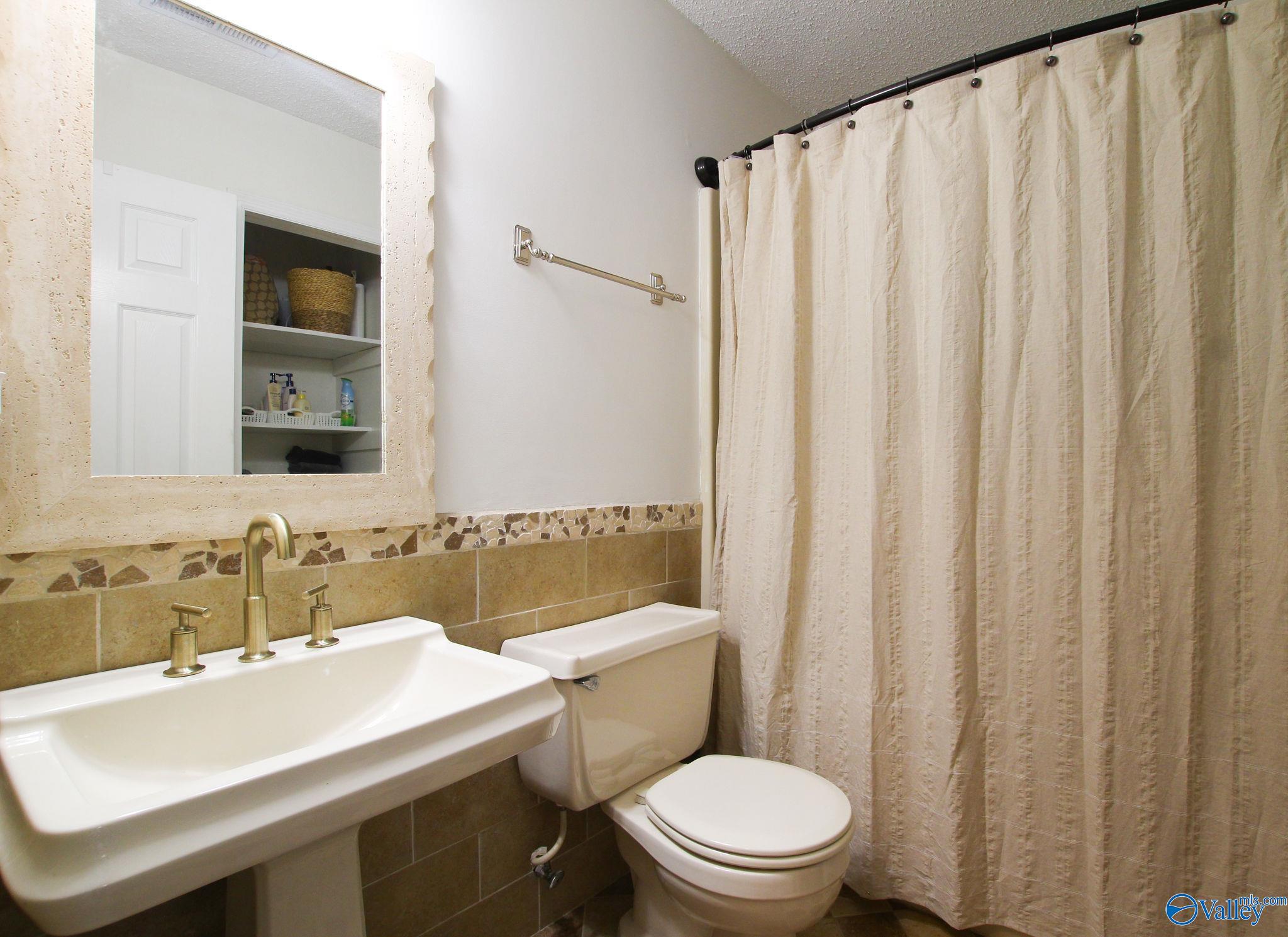 13905 Chimney Rock Circle SE