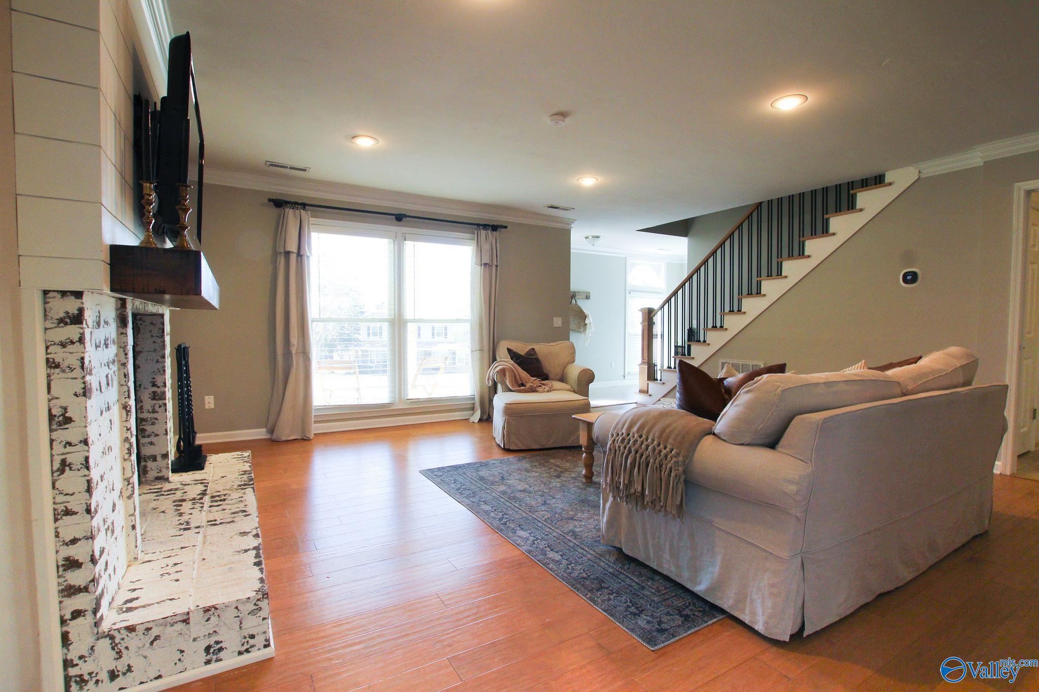 13905 Chimney Rock Circle SE