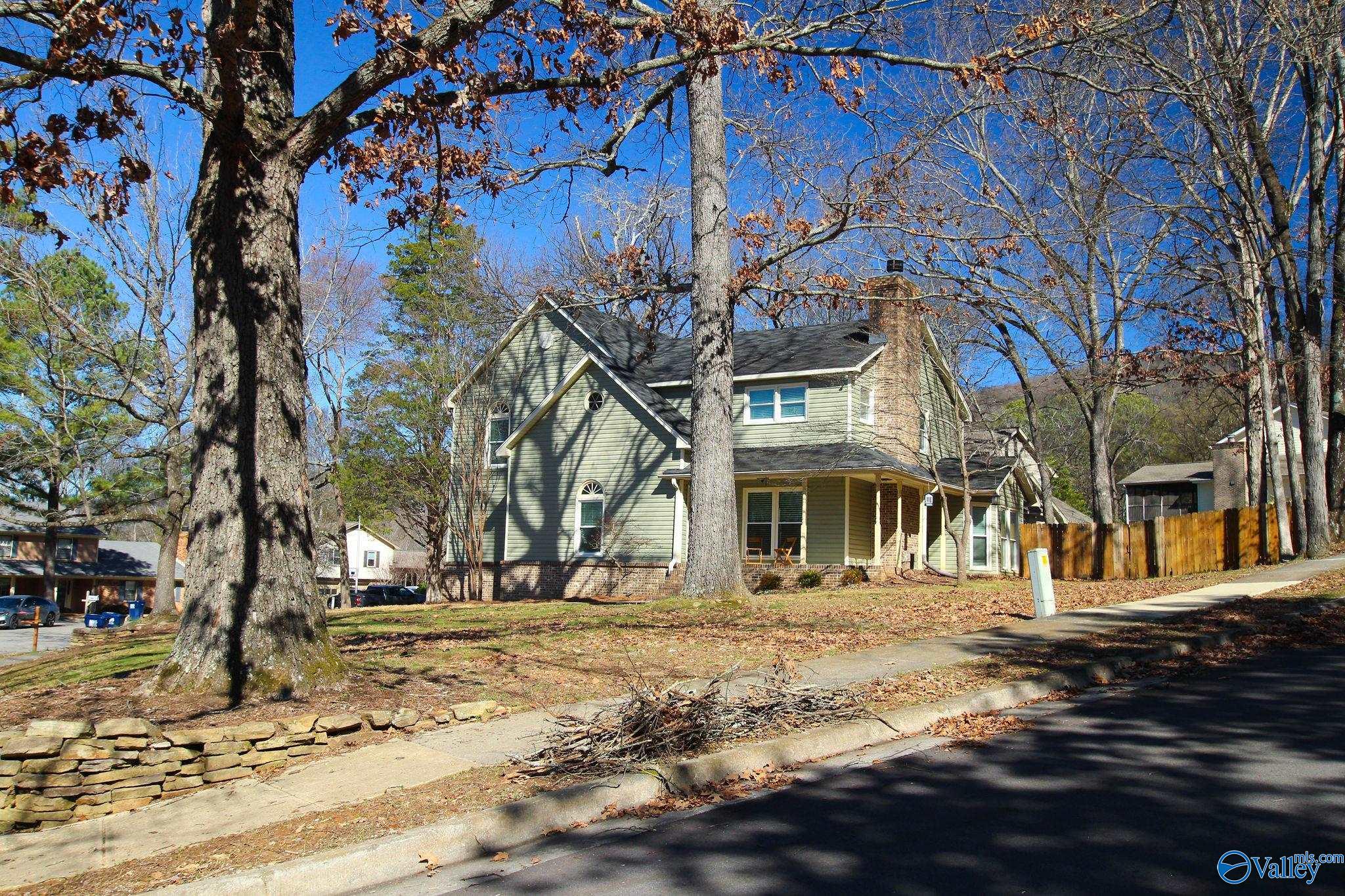 13905 Chimney Rock Circle SE
