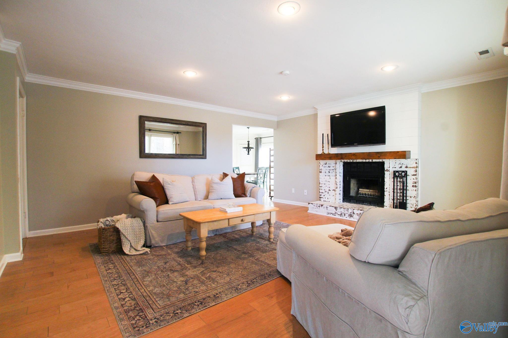13905 Chimney Rock Circle SE