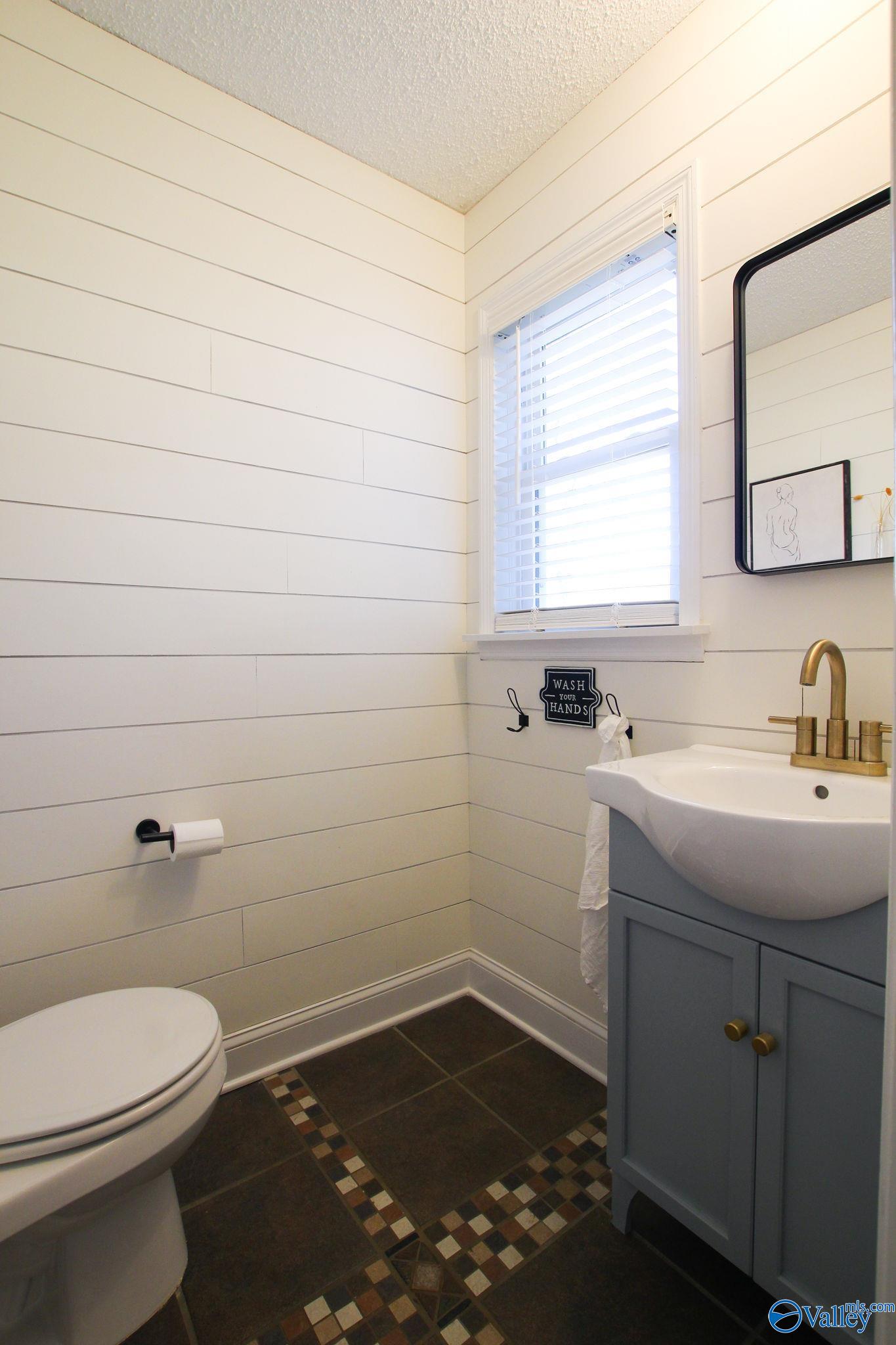 13905 Chimney Rock Circle SE