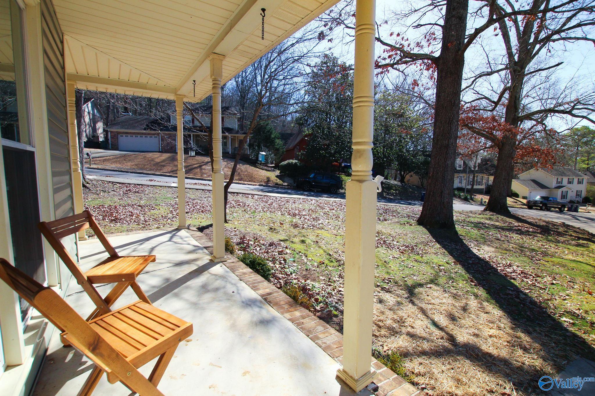 13905 Chimney Rock Circle SE