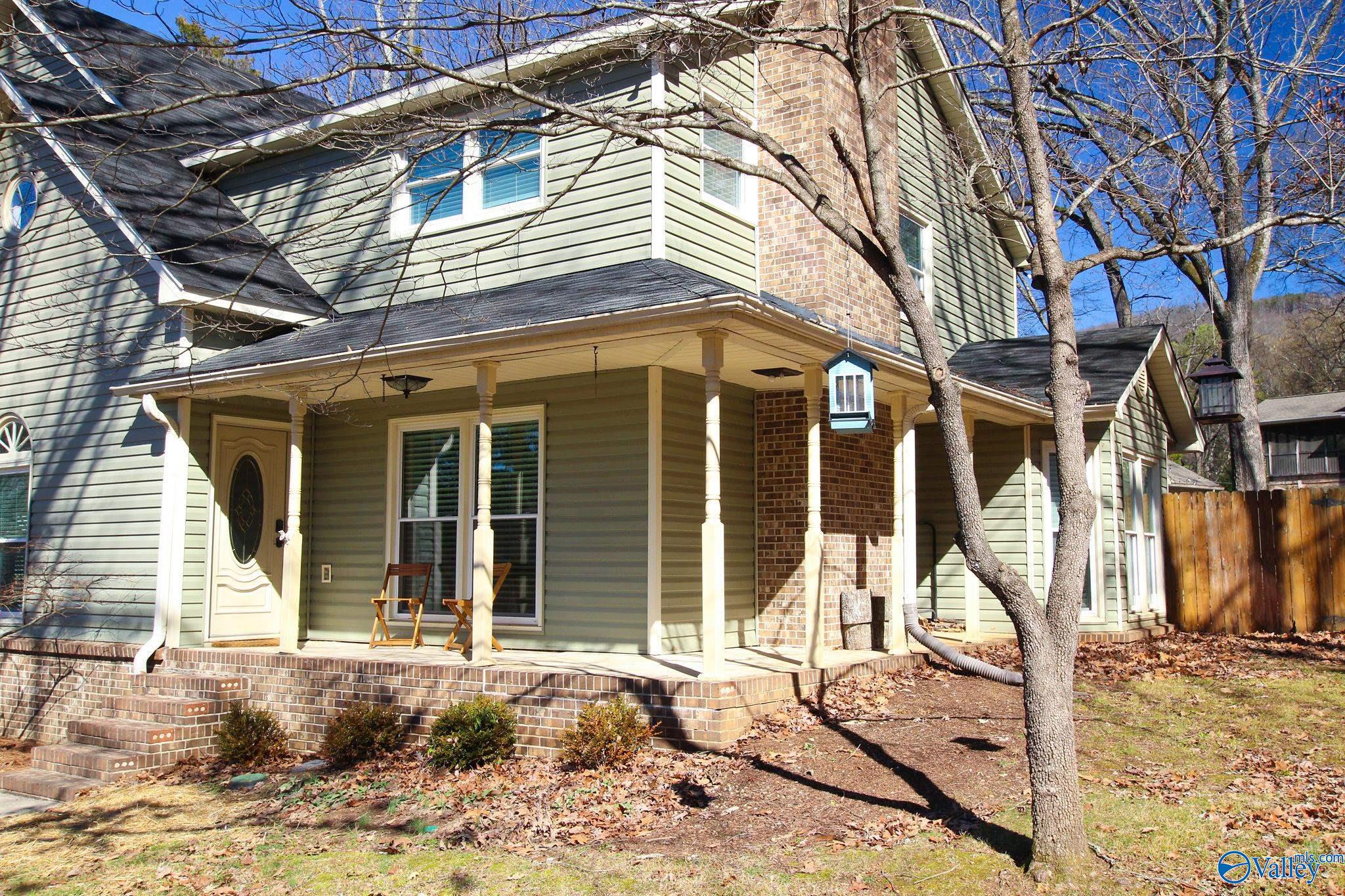 13905 Chimney Rock Circle SE