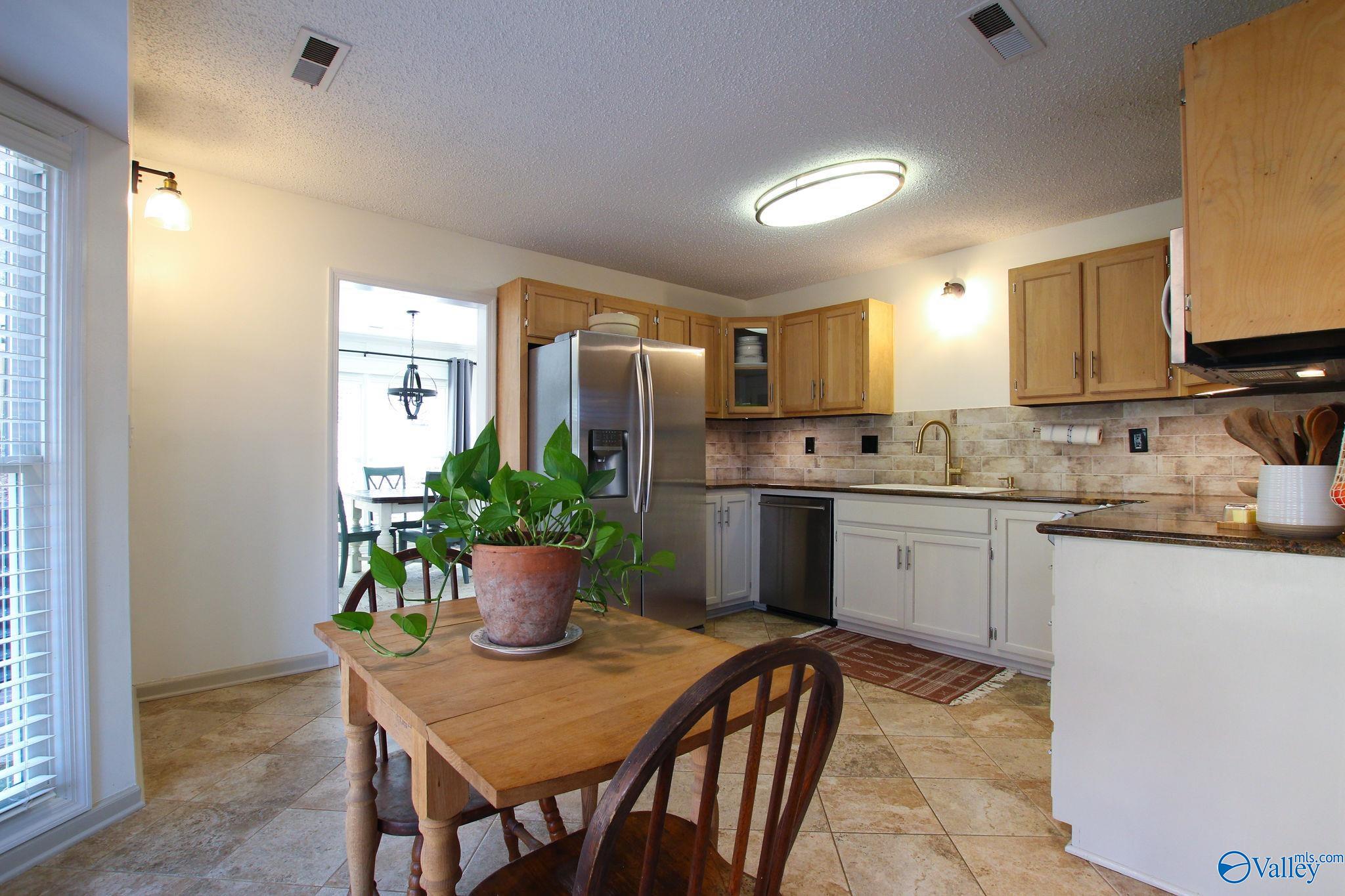 13905 Chimney Rock Circle SE