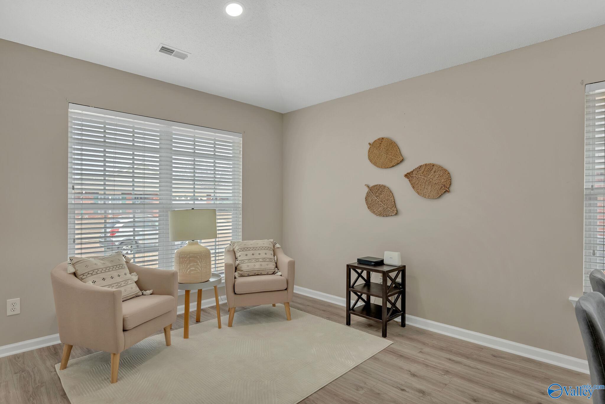 118 Cloverwood Drive SW