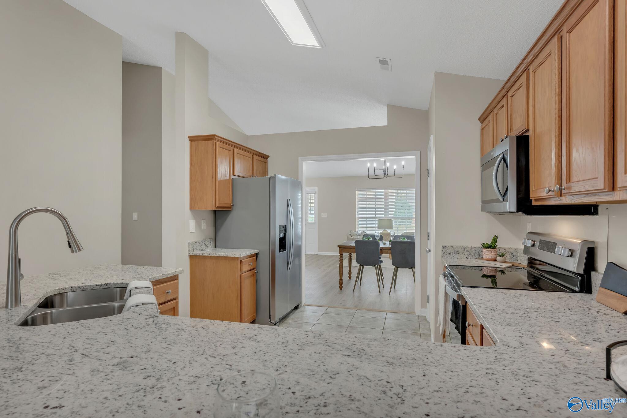118 Cloverwood Drive SW