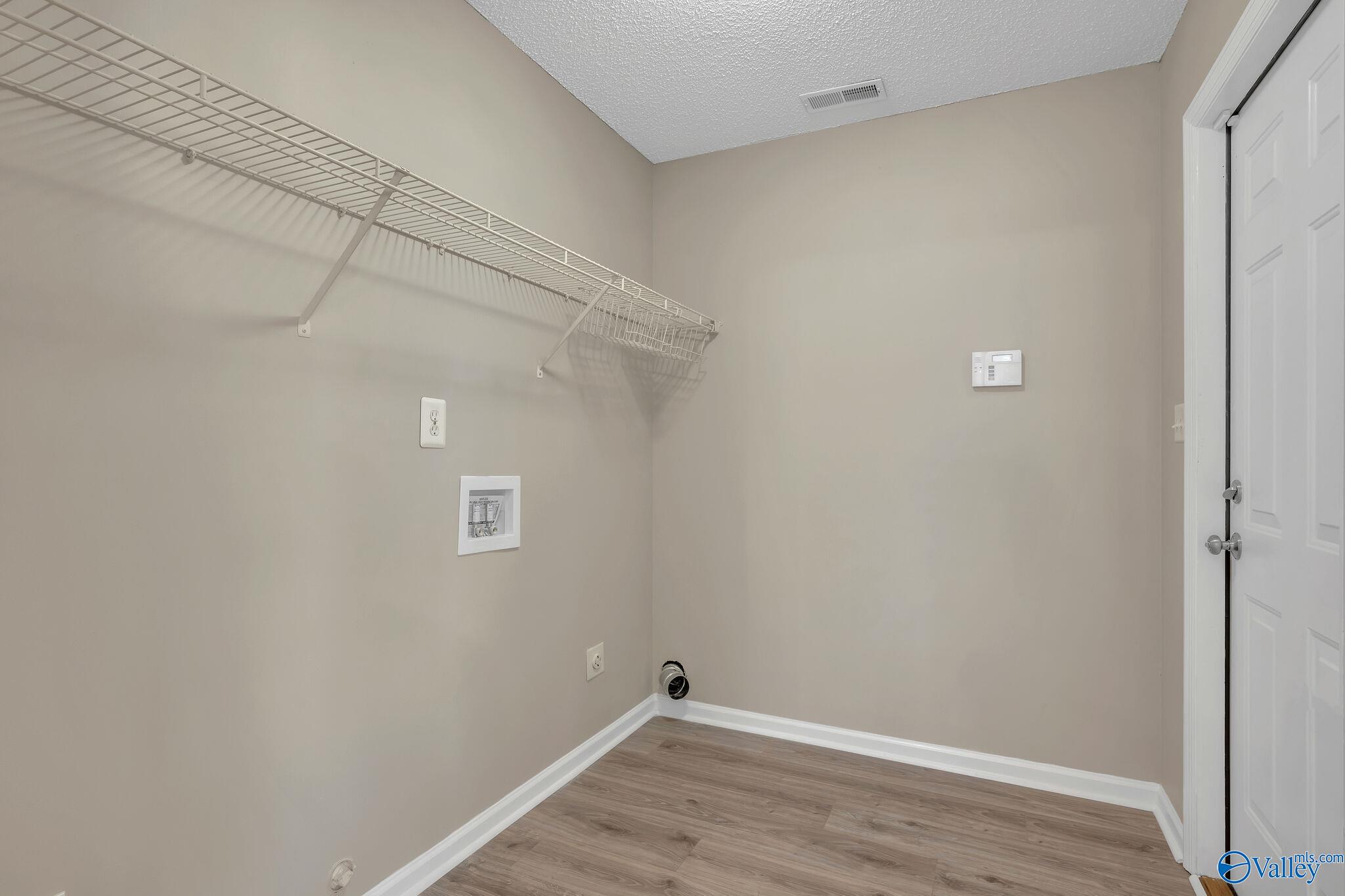 118 Cloverwood Drive SW