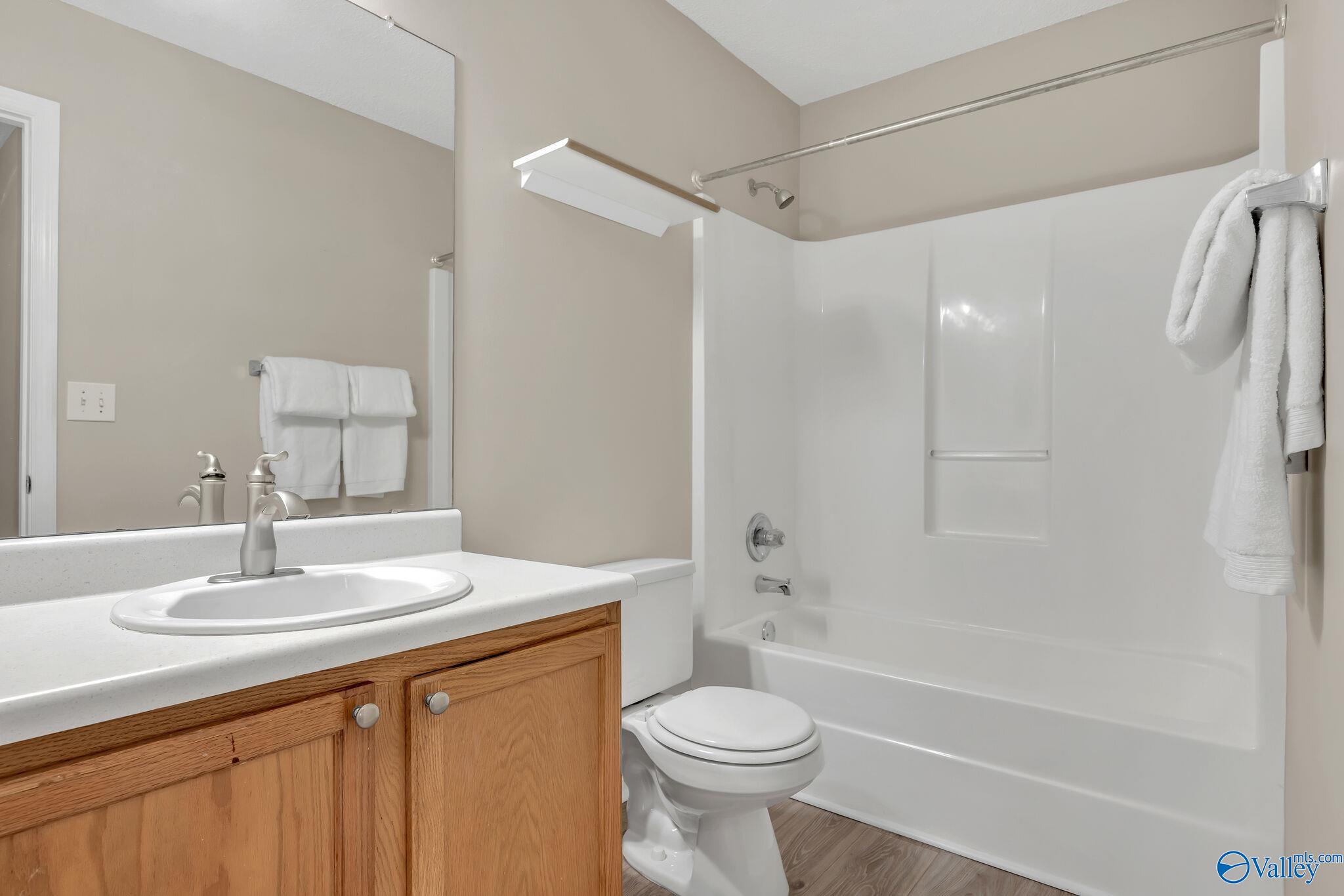 118 Cloverwood Drive SW