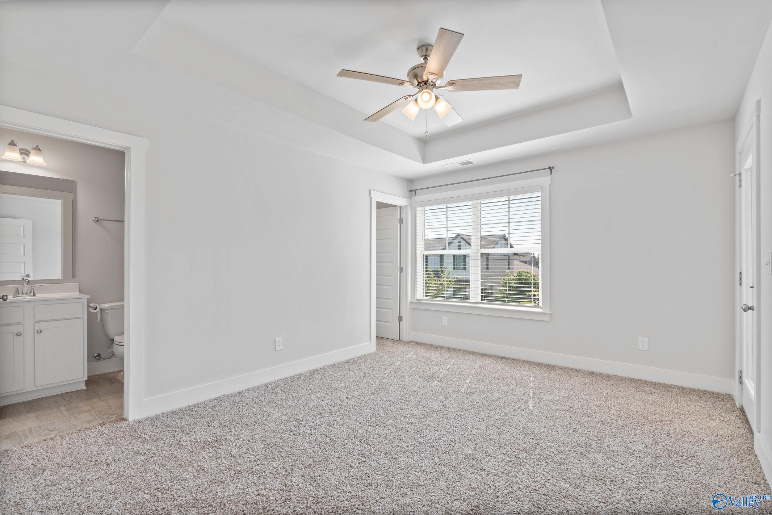 20 Desert Oak Court SW