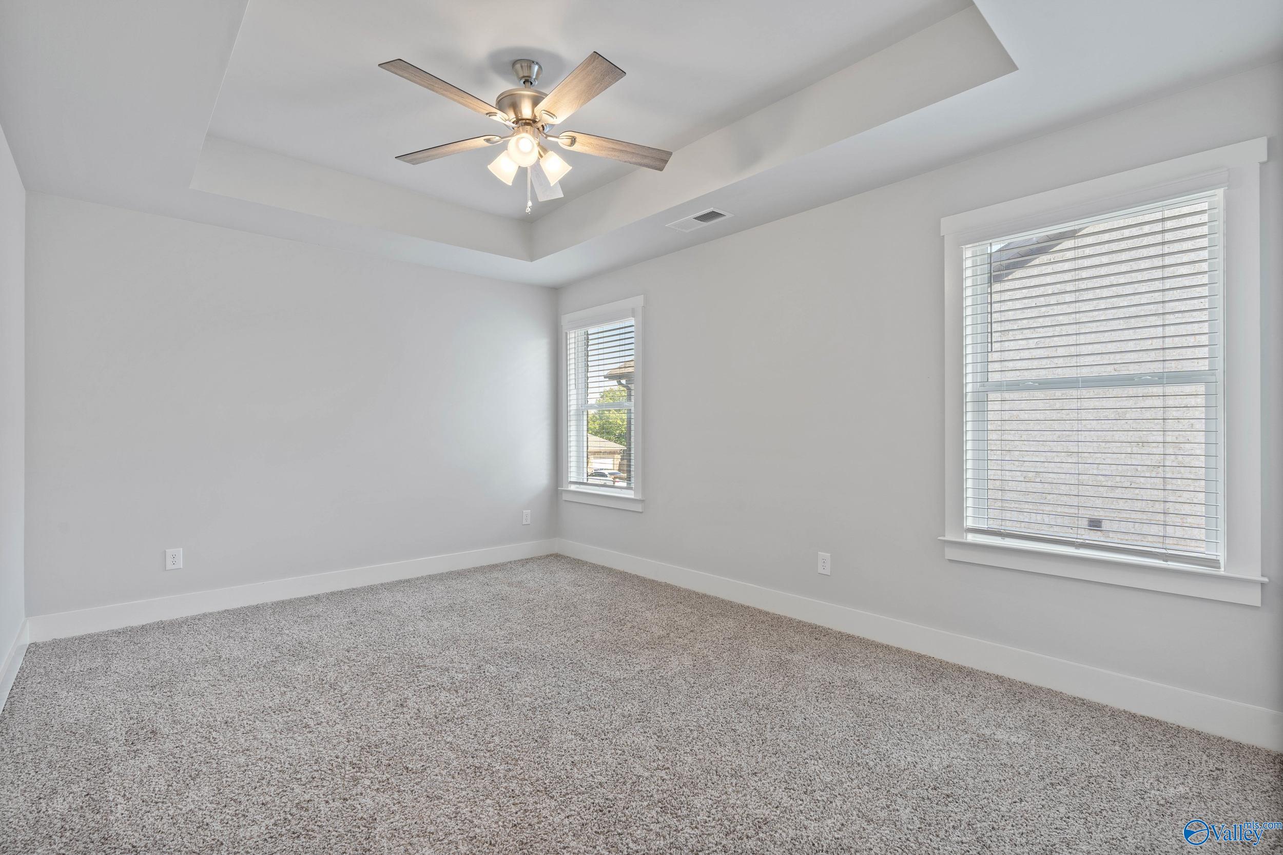 20 Desert Oak Court SW