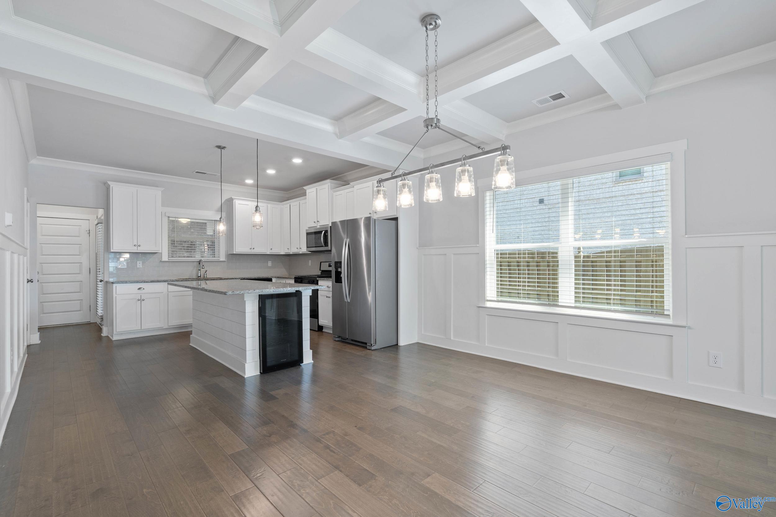 20 Desert Oak Court SW