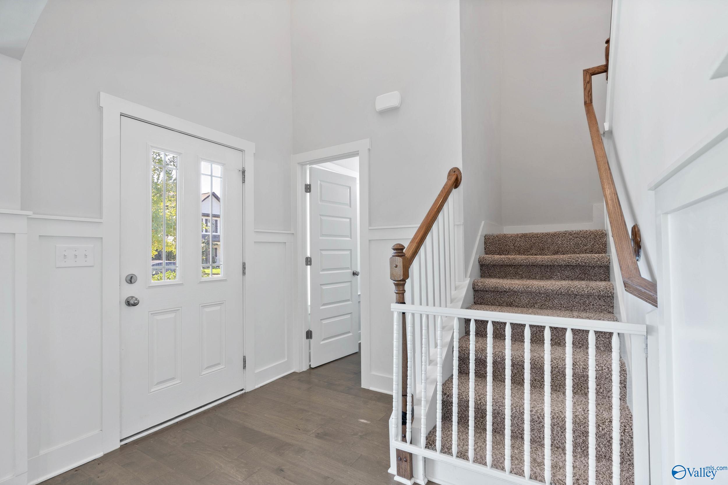 20 Desert Oak Court SW