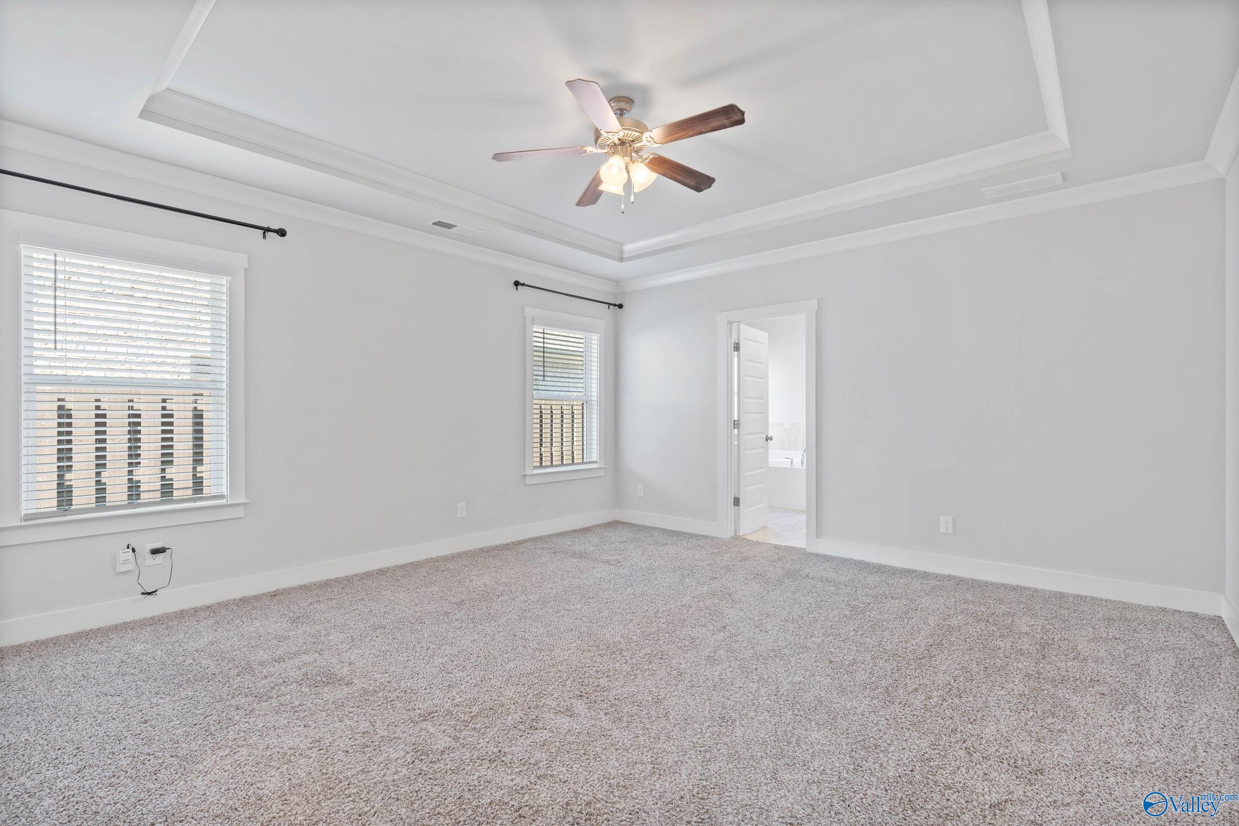 20 Desert Oak Court SW