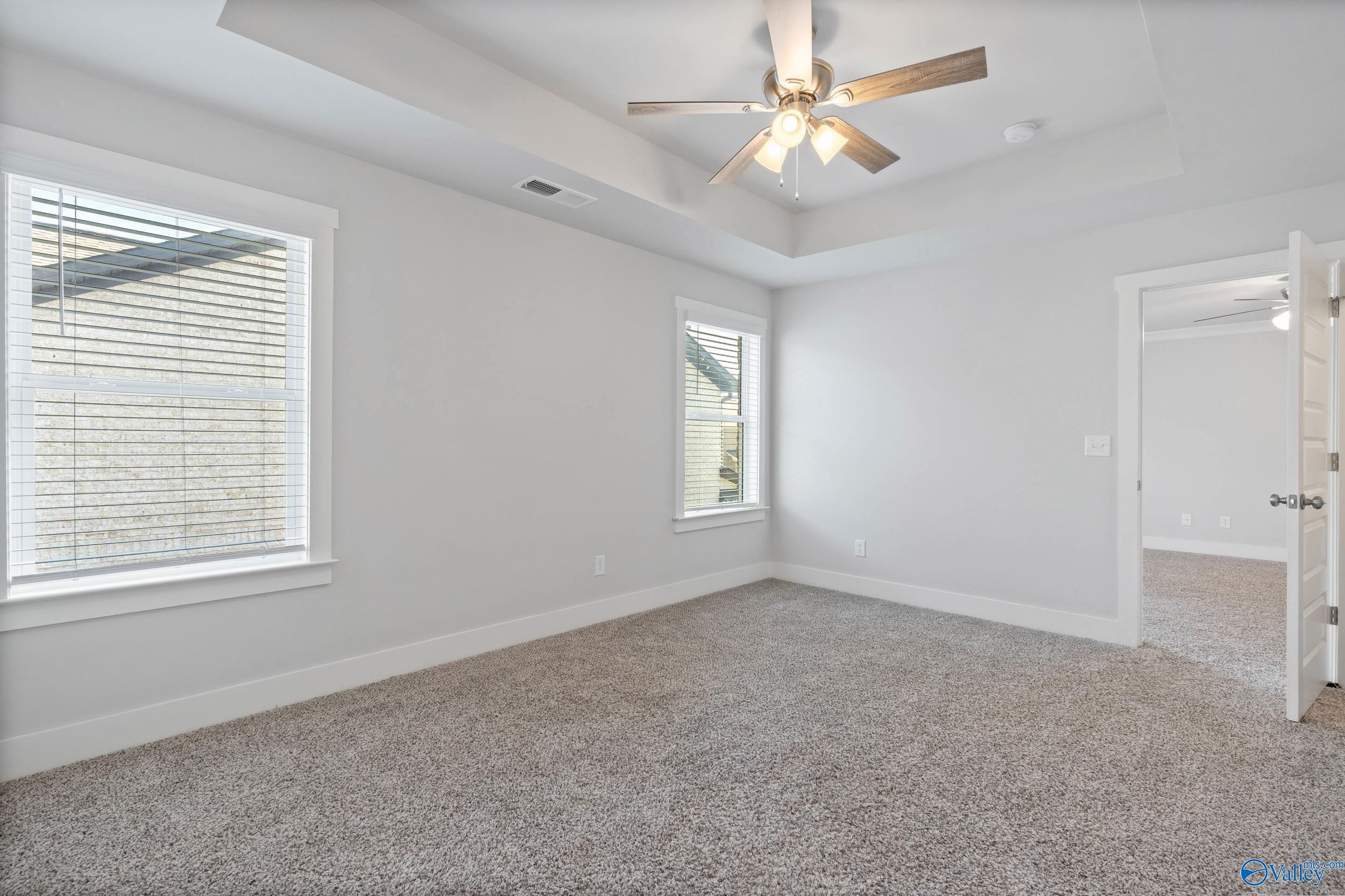 20 Desert Oak Court SW