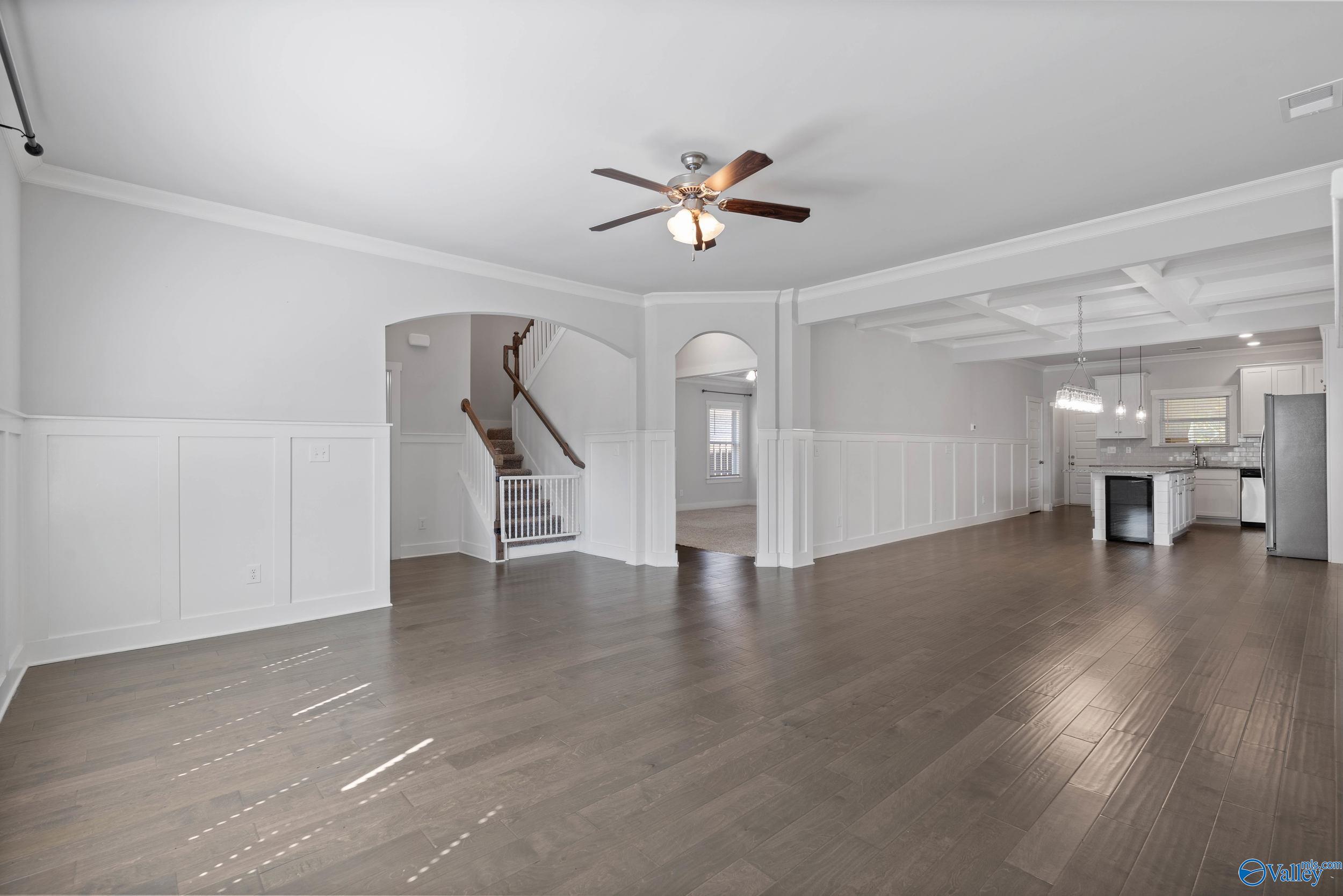 20 Desert Oak Court SW