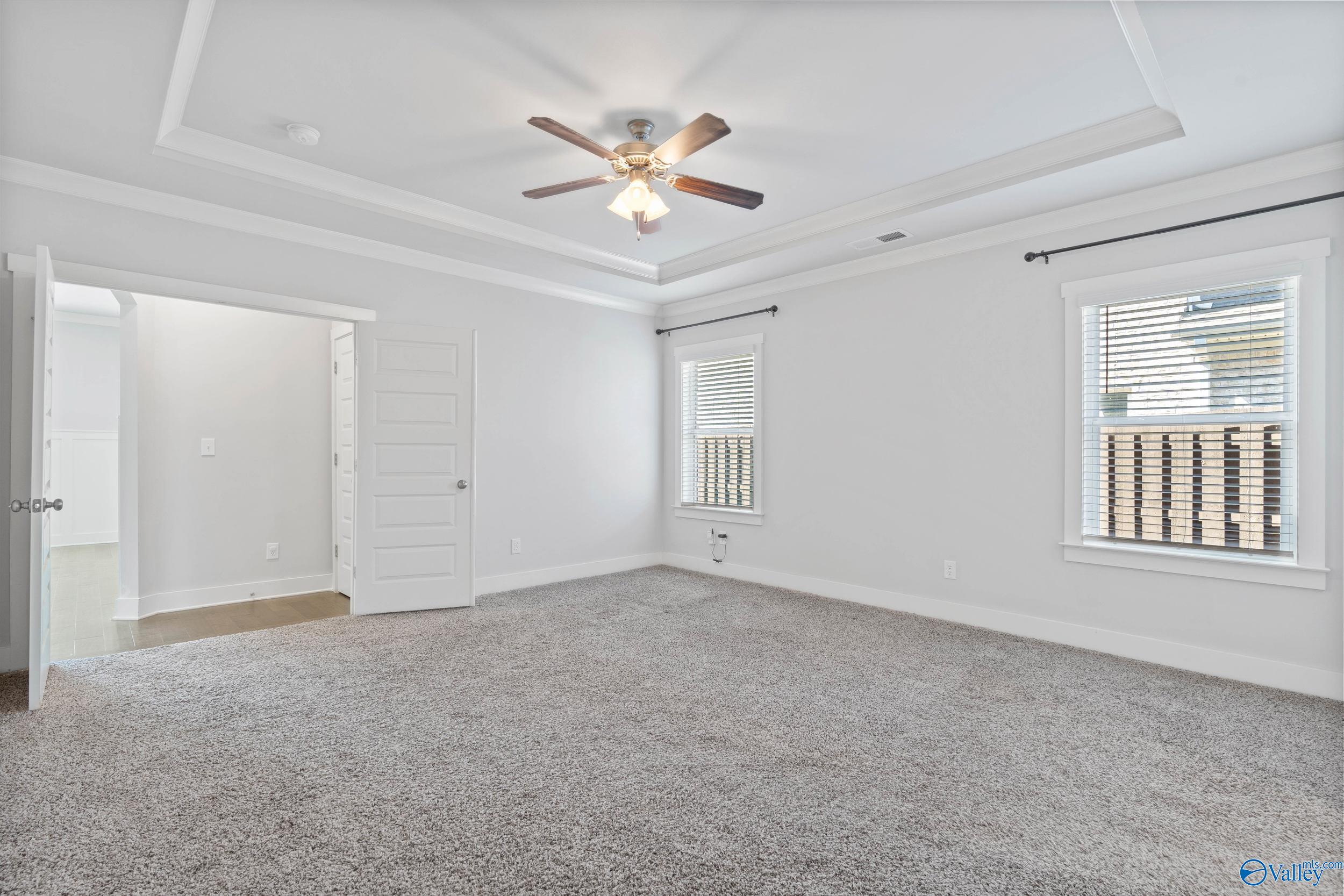 20 Desert Oak Court SW