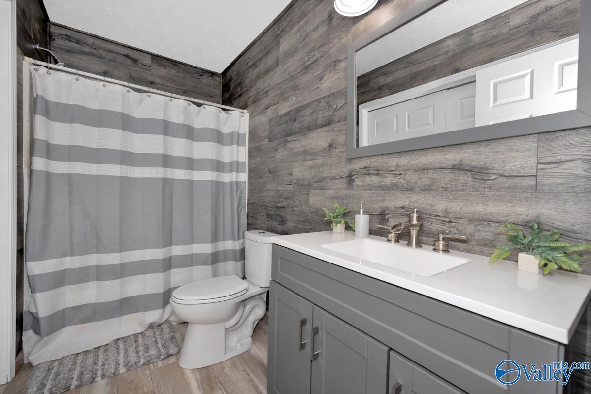 16373 Log Cabin Road