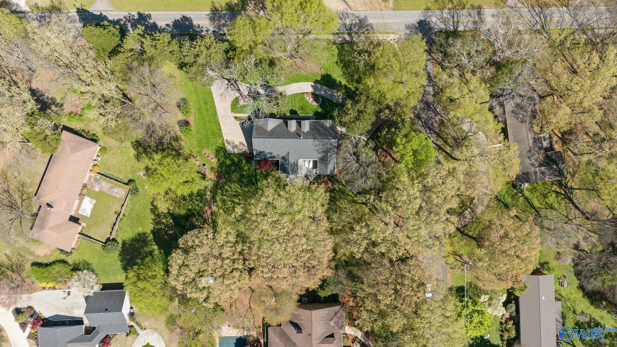 402 Sherwood Drive SE