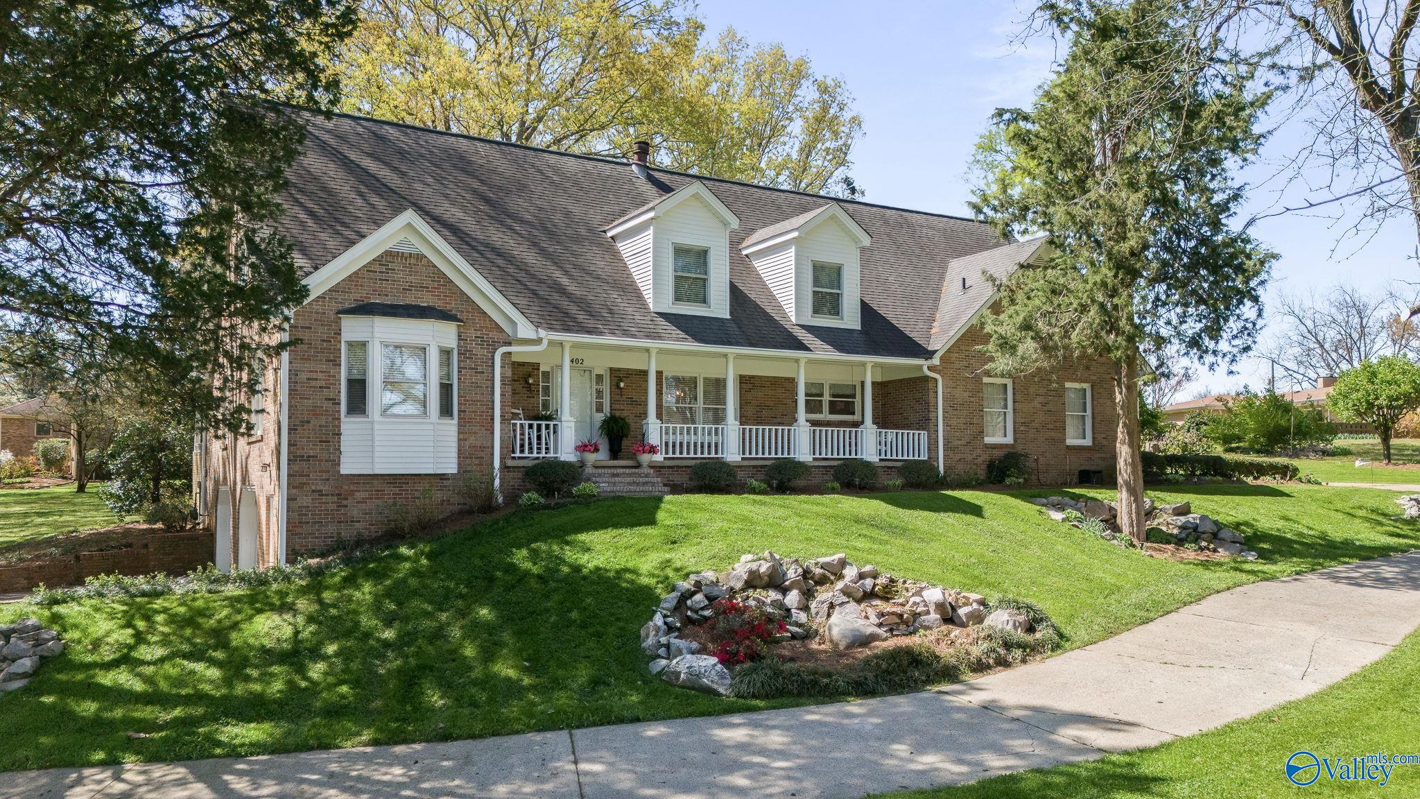 402 Sherwood Drive SE