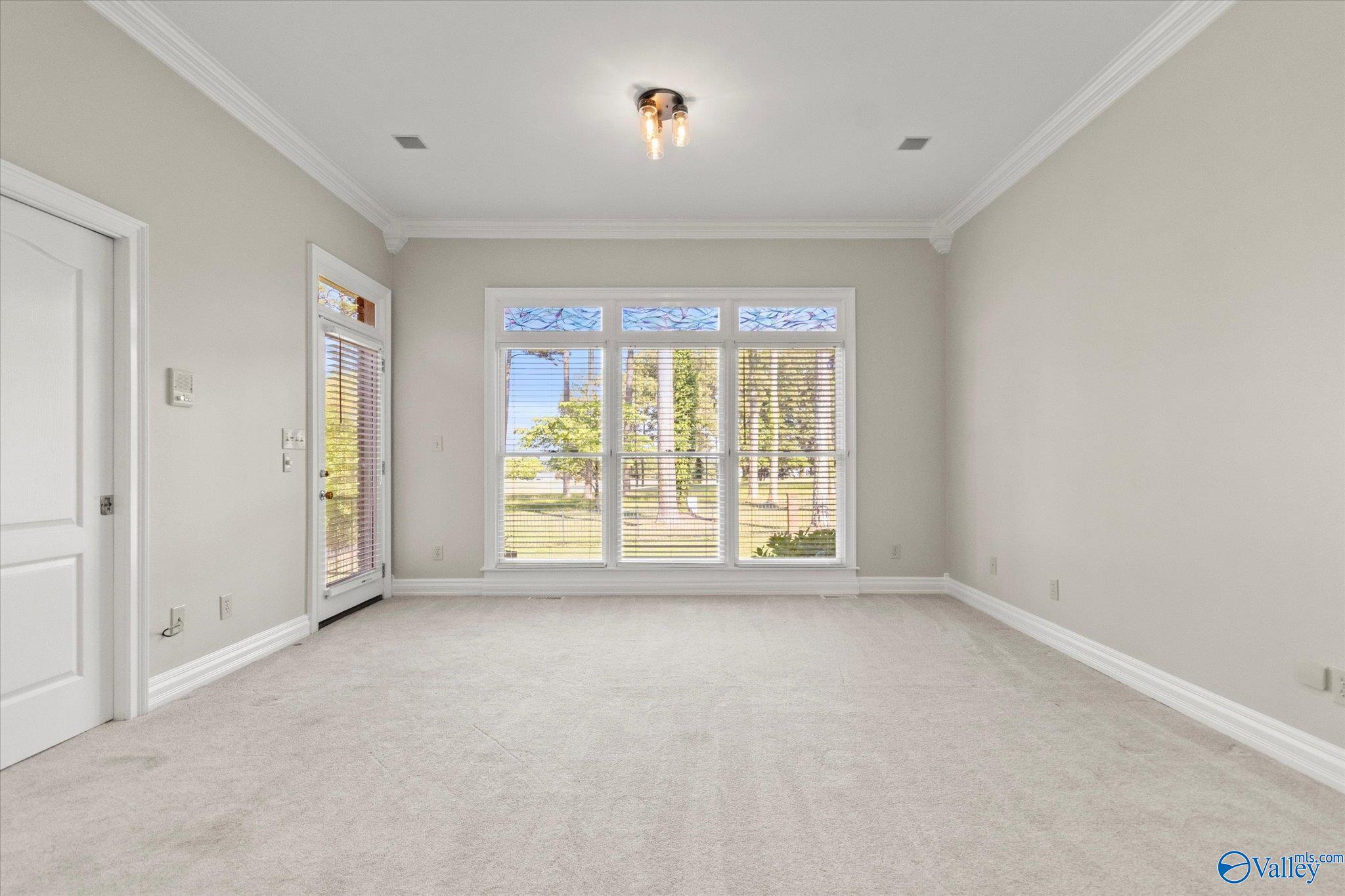 3023 Hampton Cove Way