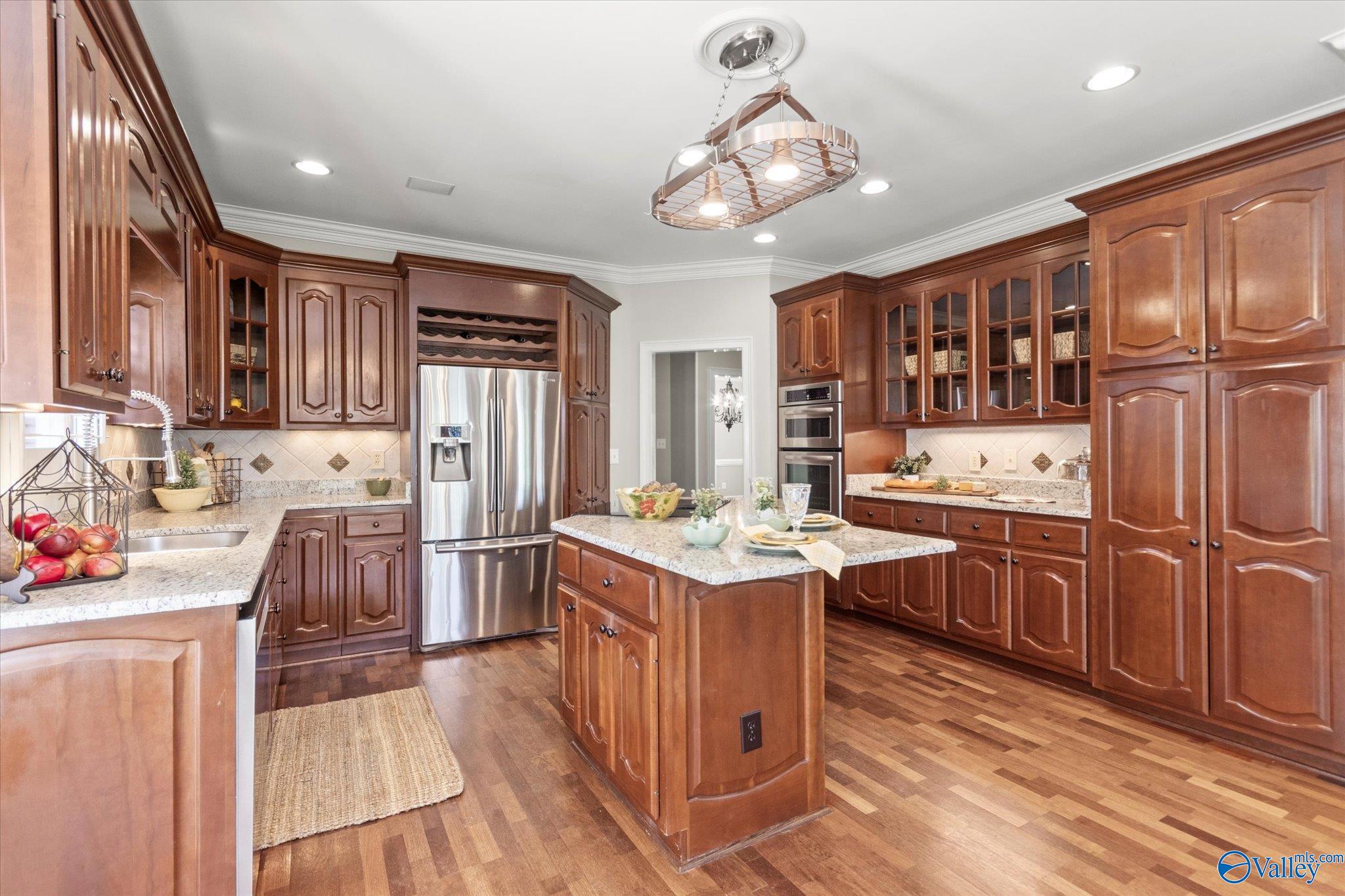 3023 Hampton Cove Way