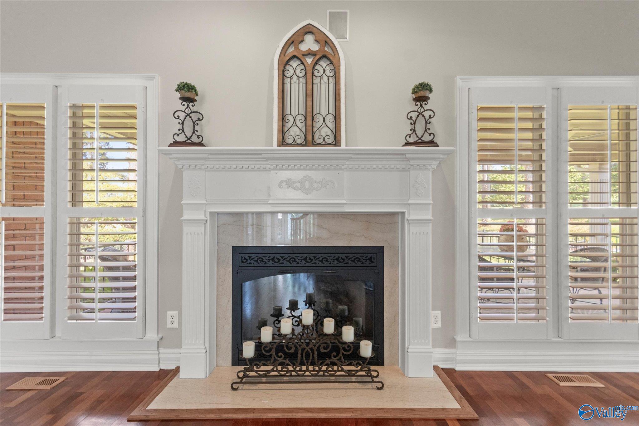 3023 Hampton Cove Way