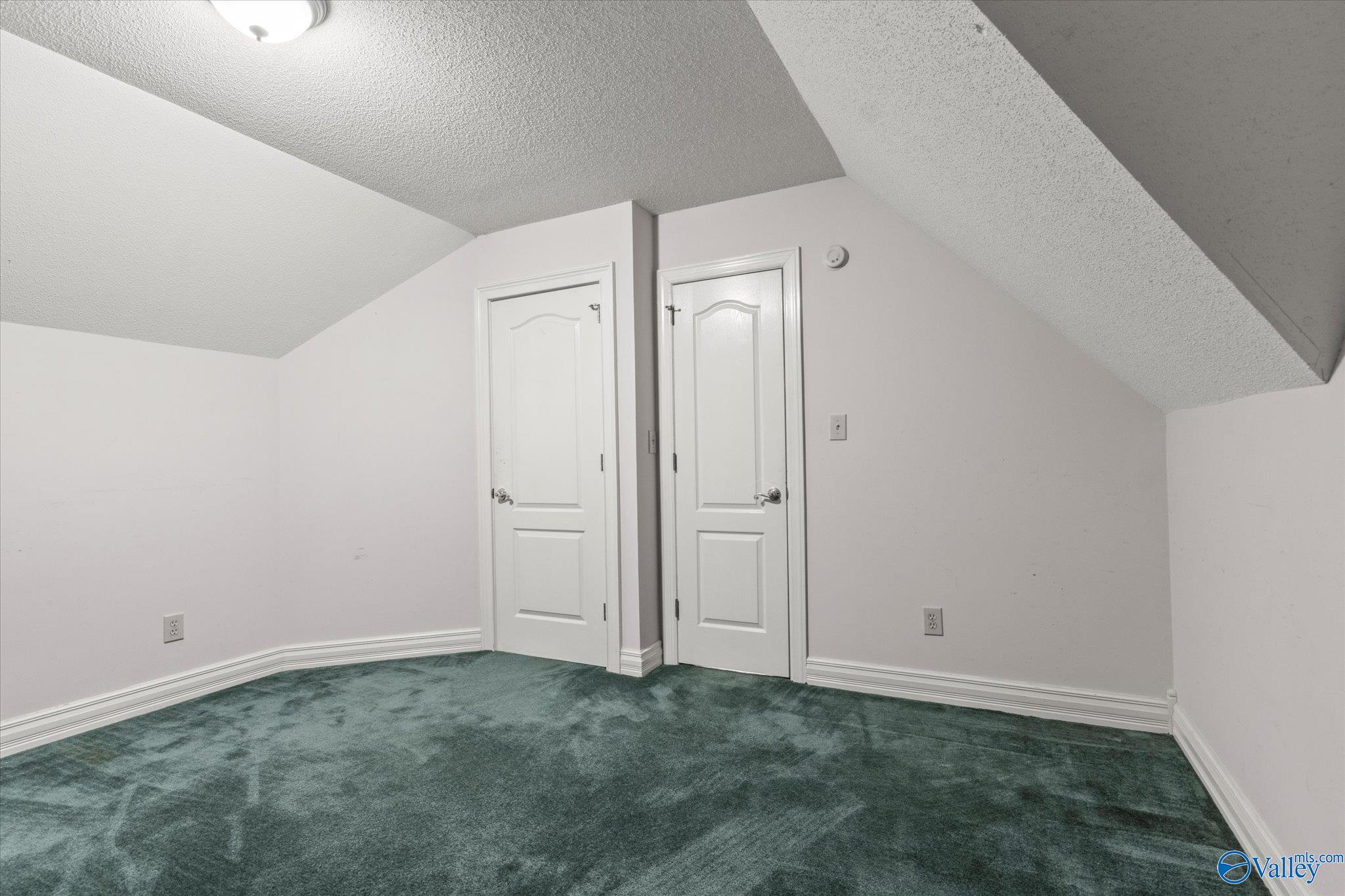 3023 Hampton Cove Way