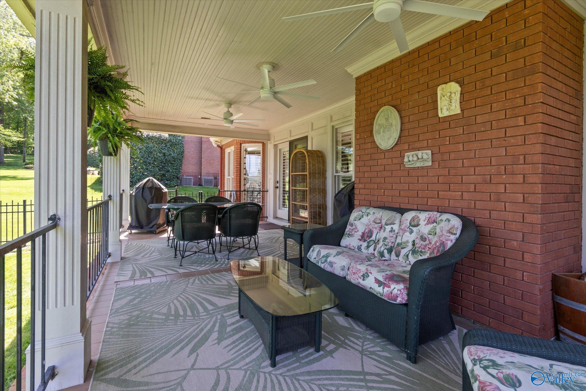 3023 Hampton Cove Way