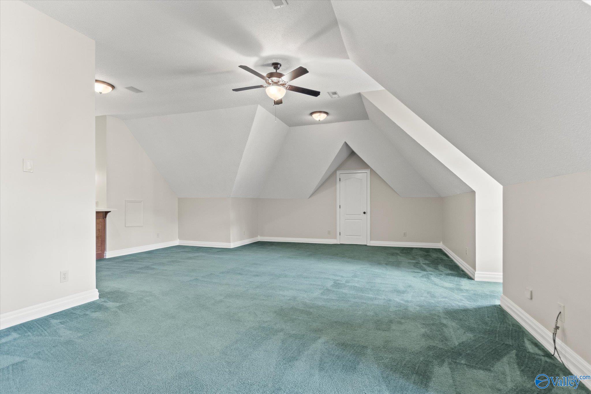 3023 Hampton Cove Way