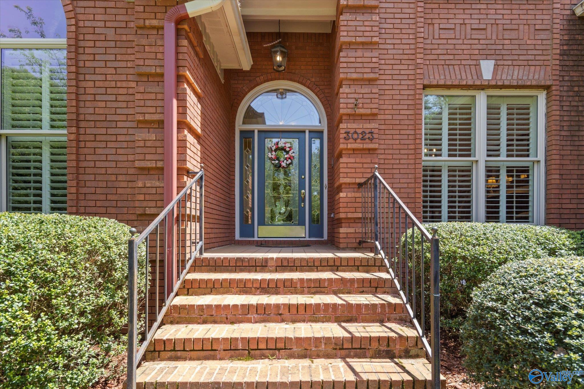 3023 Hampton Cove Way