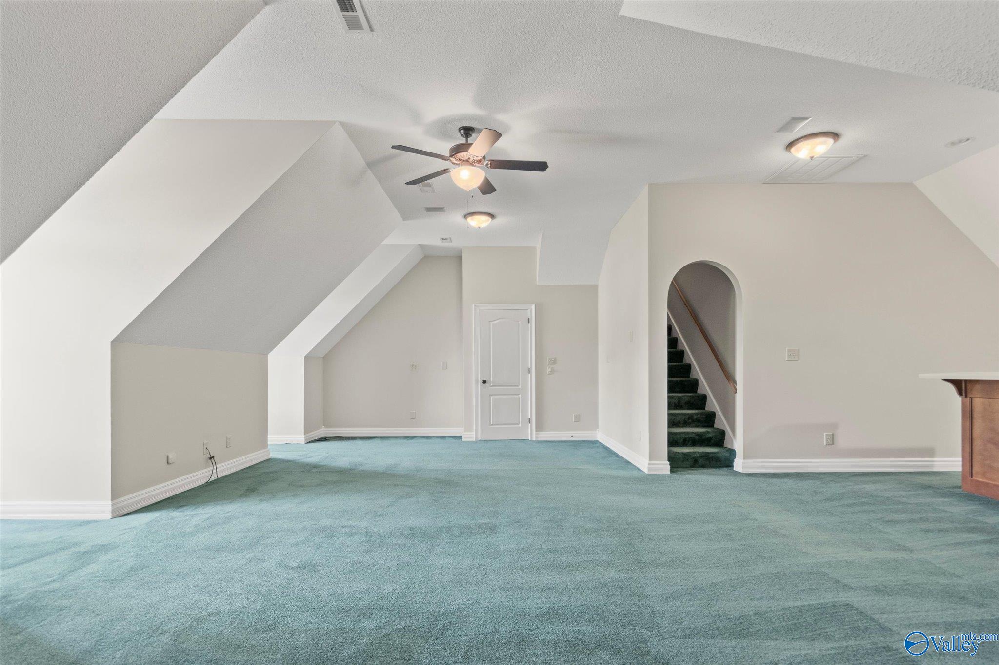 3023 Hampton Cove Way