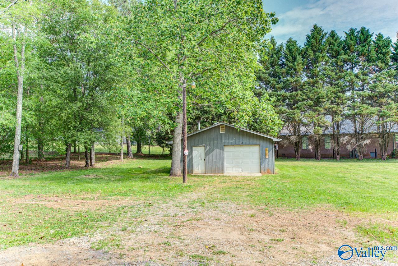 409 Knotty Walls Road SE