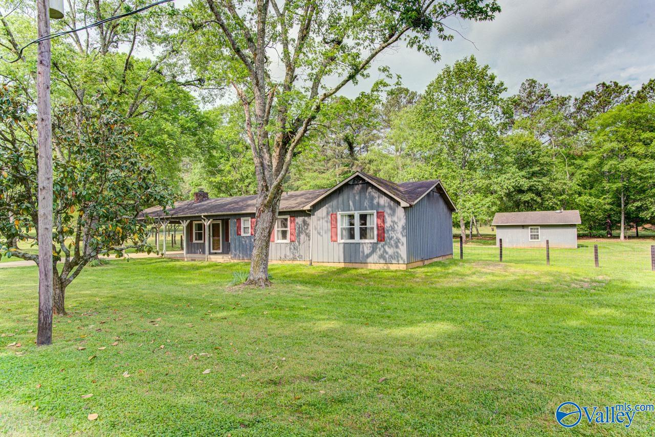 409 Knotty Walls Road SE