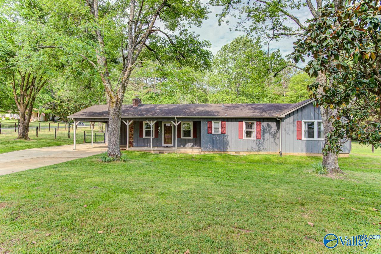 409 Knotty Walls Road SE