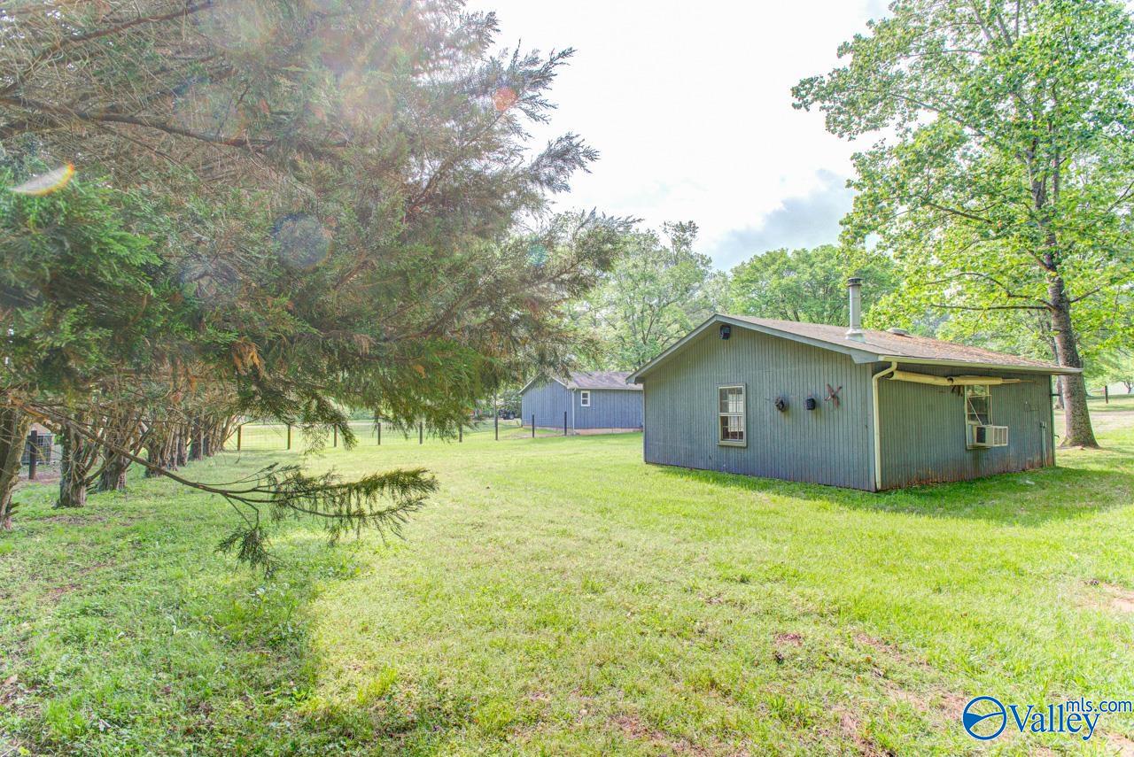 409 Knotty Walls Road SE